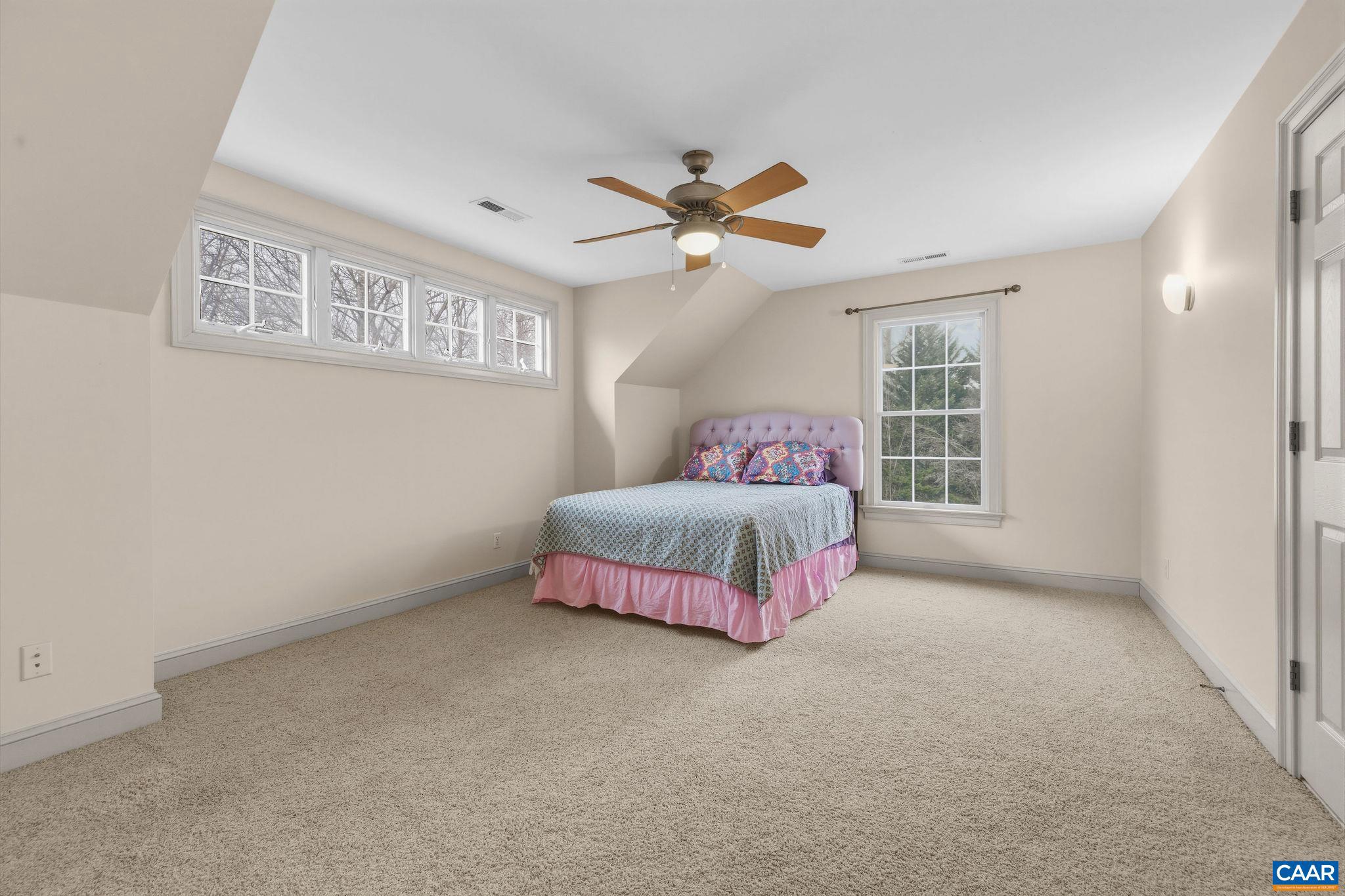 WALNUT HILLS - Residential