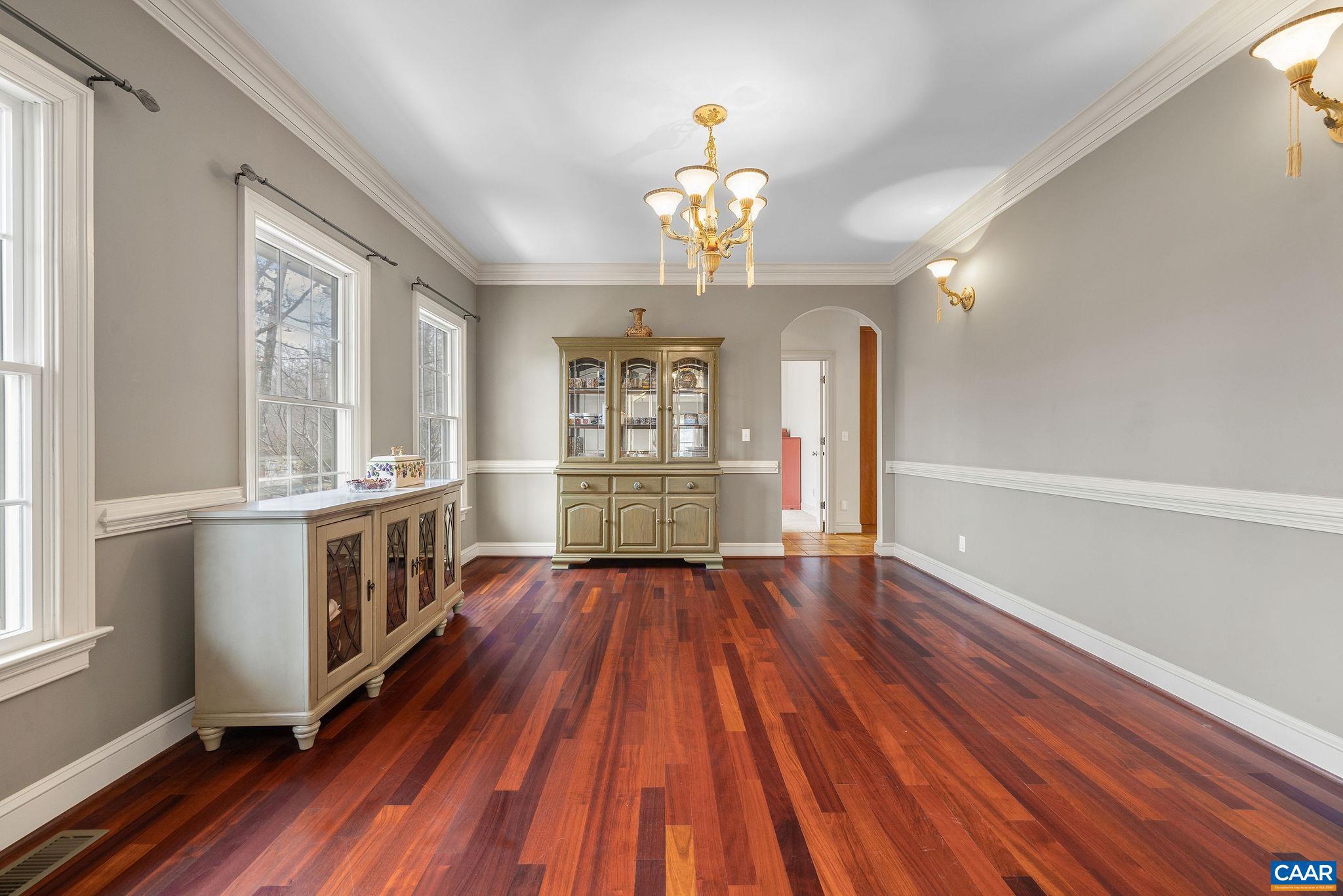 WALNUT HILLS - Residential