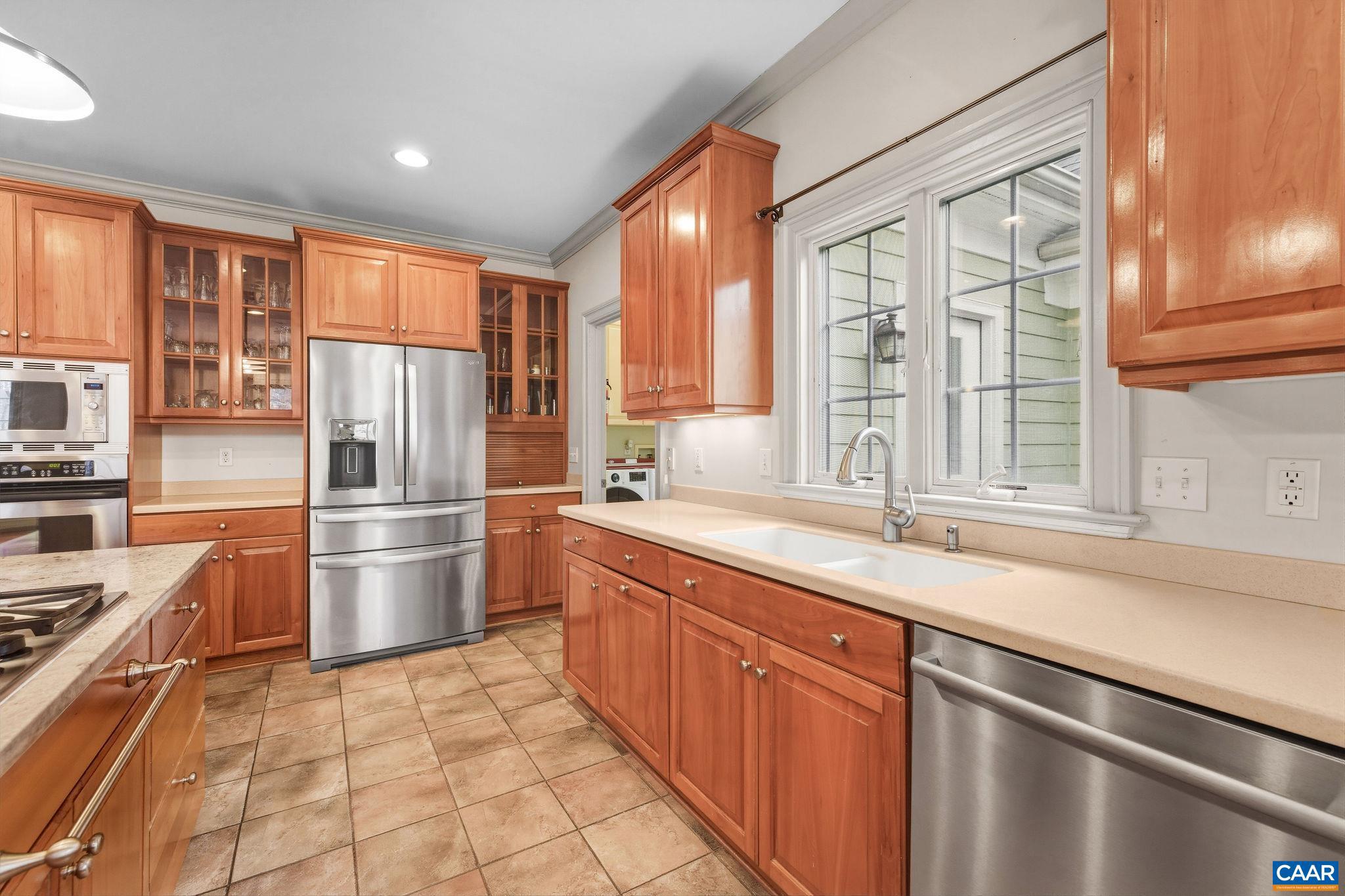 WALNUT HILLS - Residential