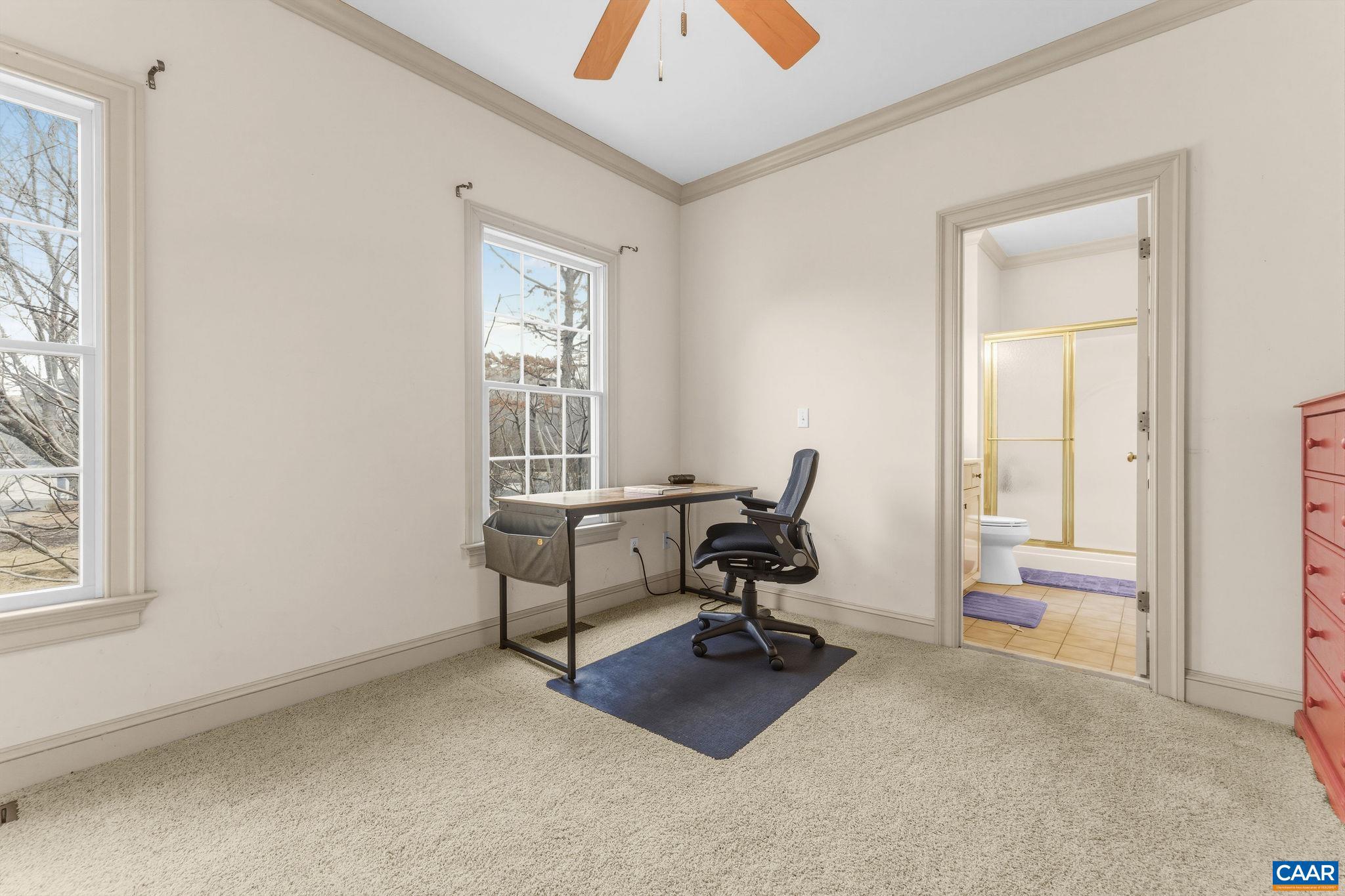 WALNUT HILLS - Residential