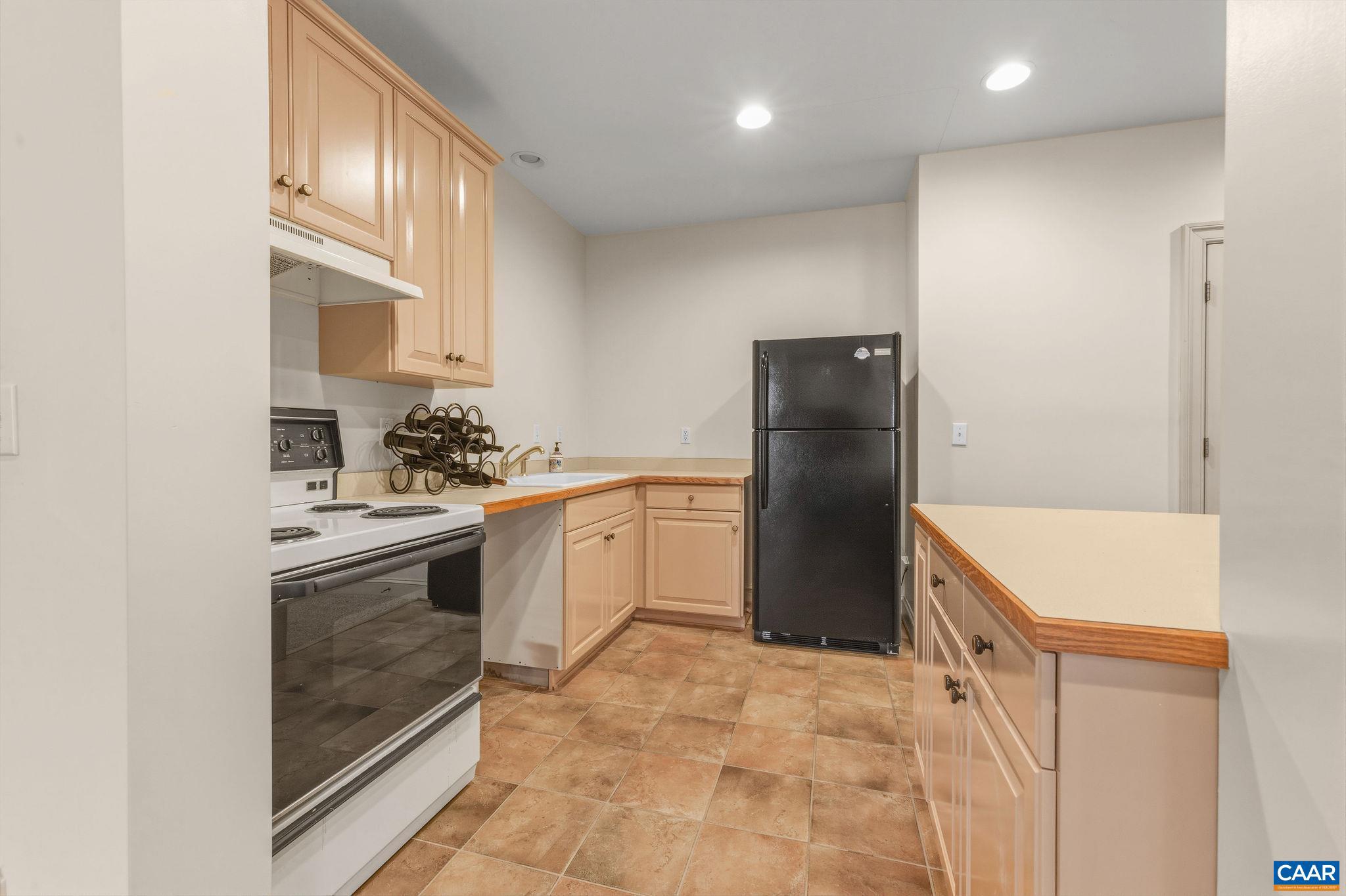 WALNUT HILLS - Residential