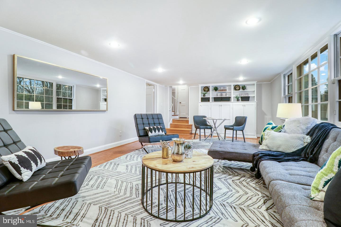 CLEARVIEW MANOR - Residential Lease