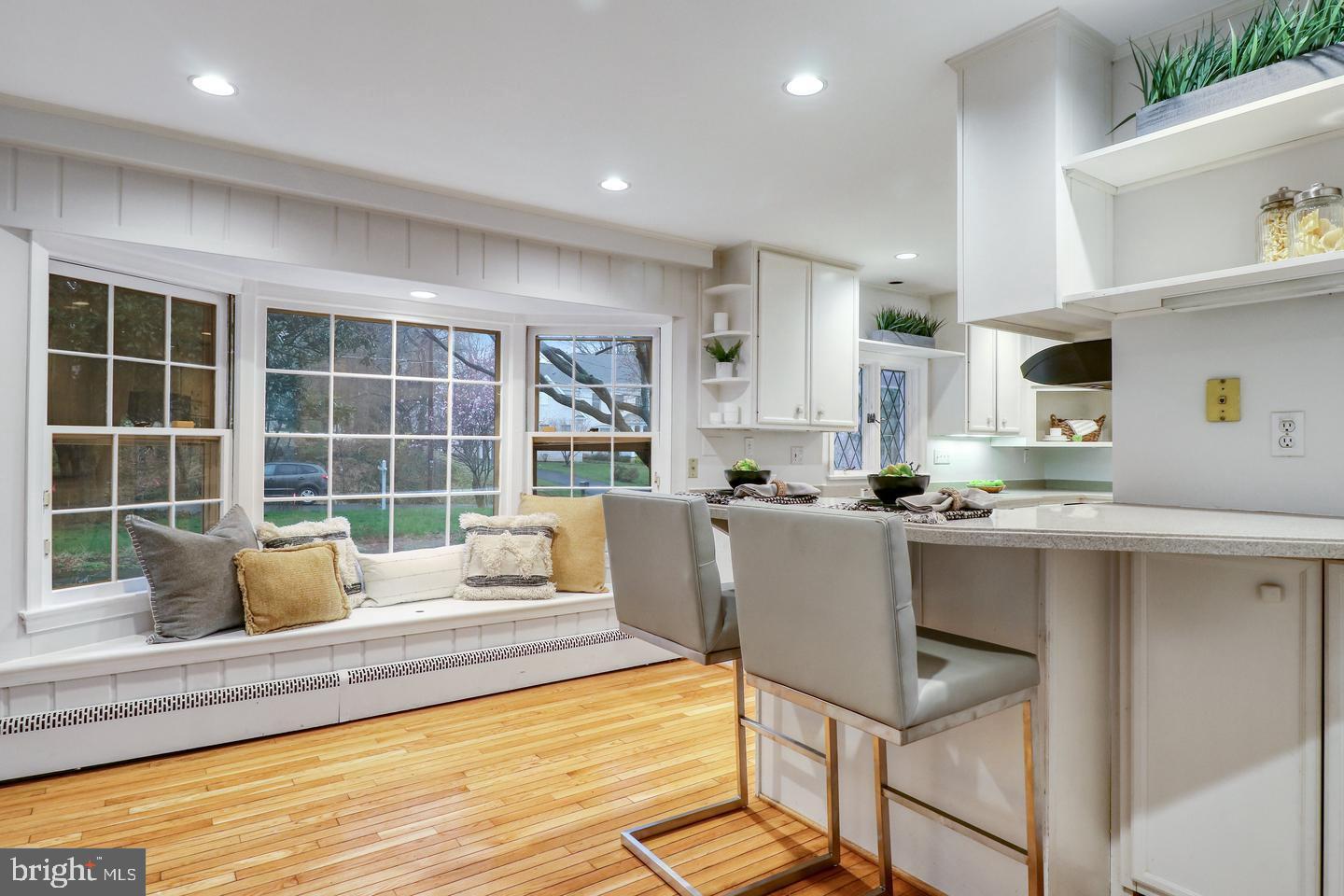 CLEARVIEW MANOR - Residential Lease