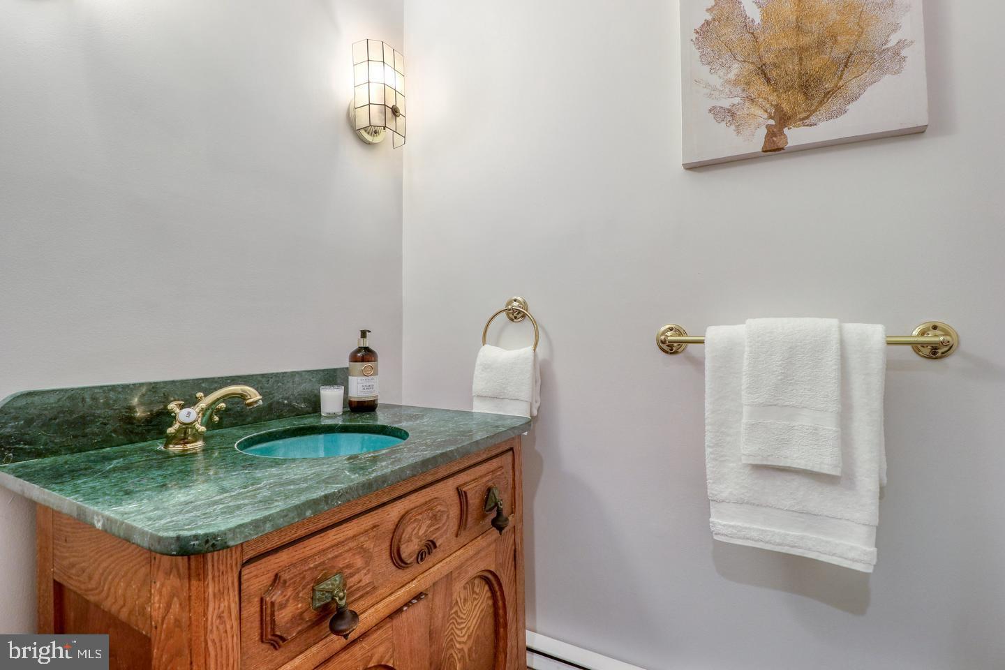 CLEARVIEW MANOR - Residential Lease