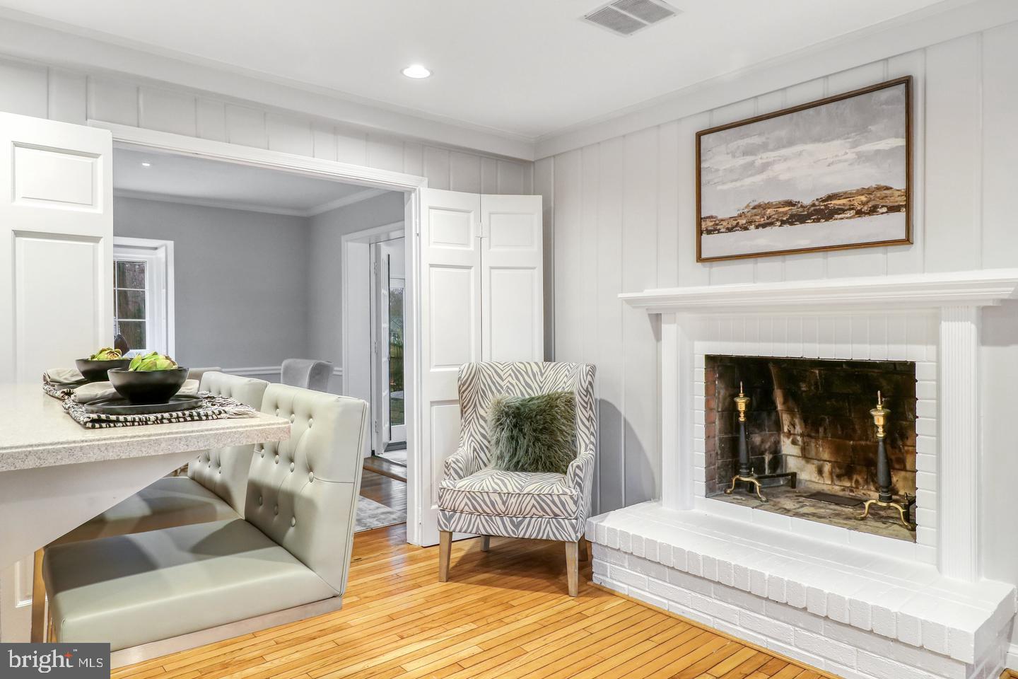 CLEARVIEW MANOR - Residential Lease