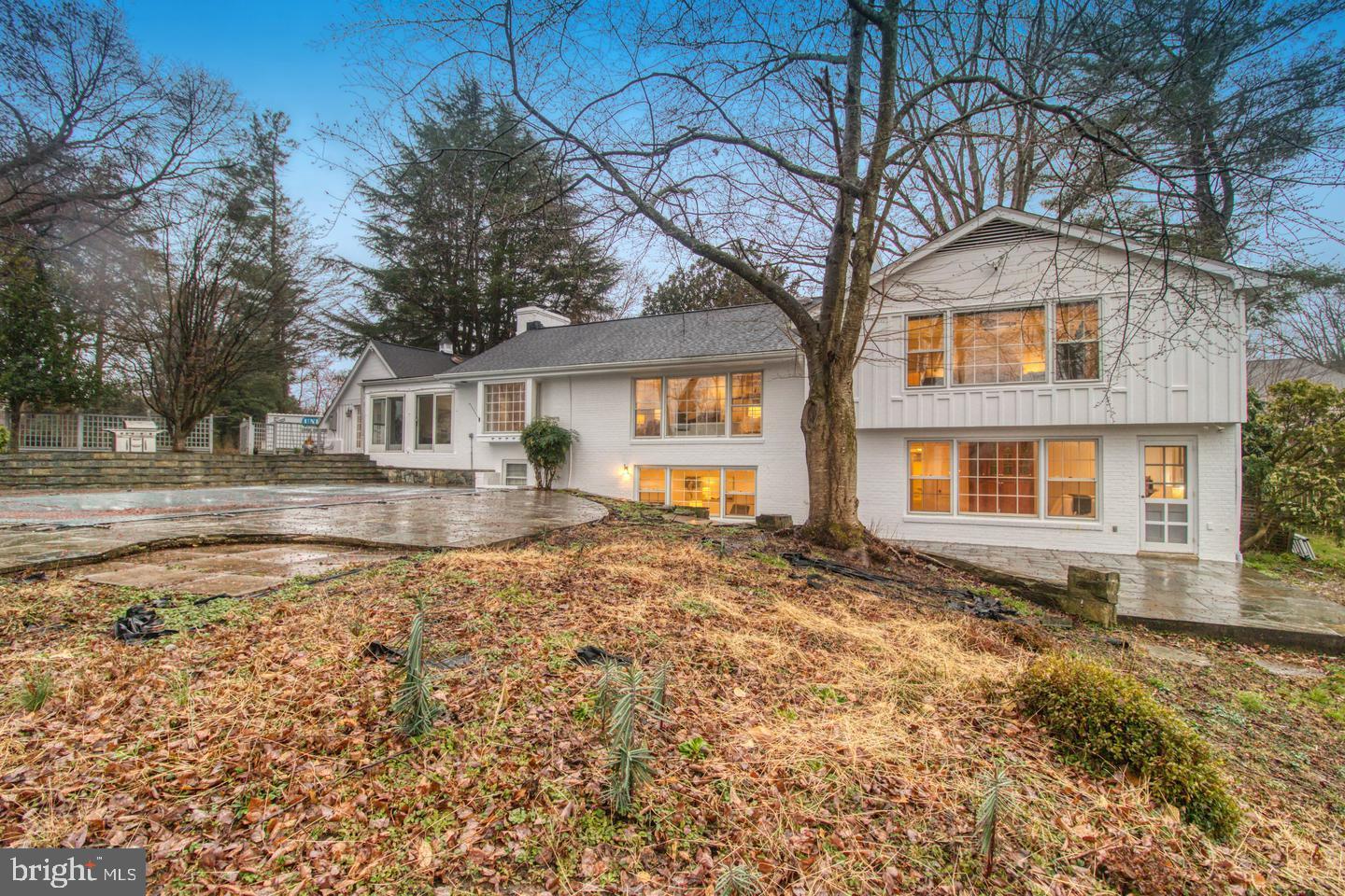 CLEARVIEW MANOR - Residential Lease