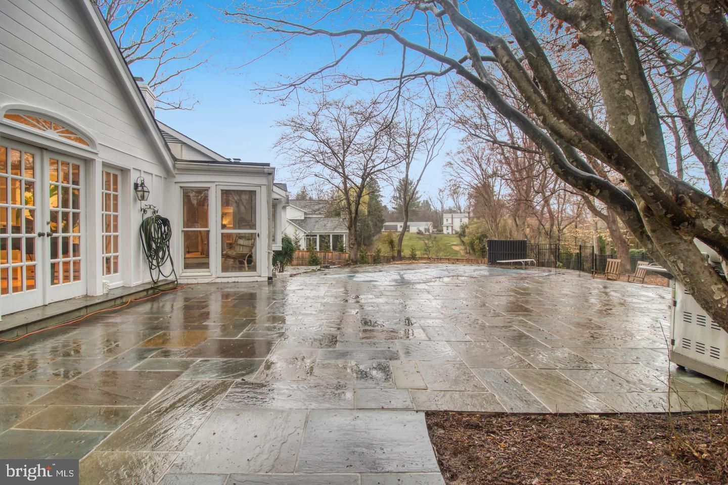 CLEARVIEW MANOR - Residential Lease