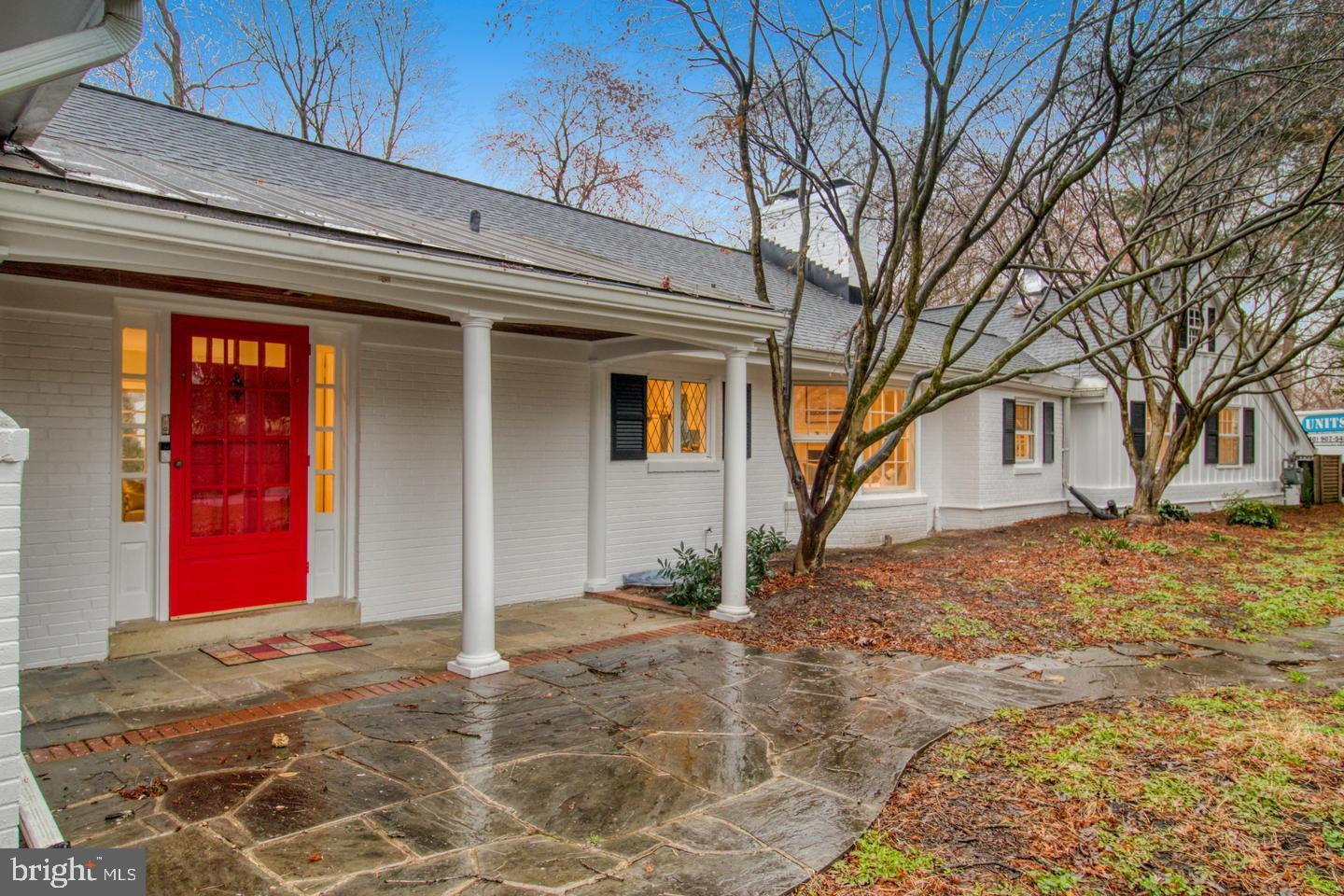 CLEARVIEW MANOR - Residential Lease