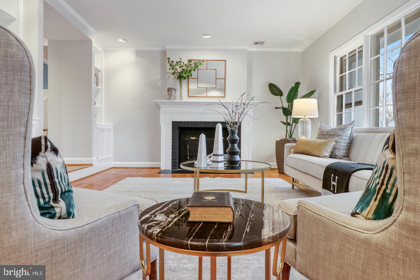 CLEARVIEW MANOR - Residential Lease