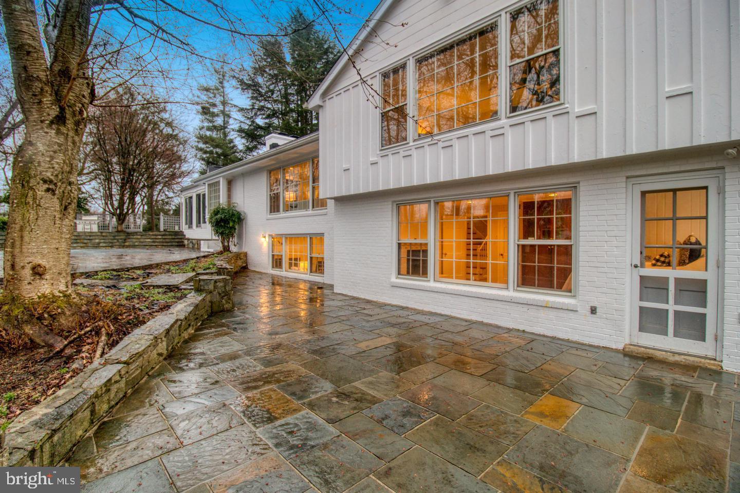 CLEARVIEW MANOR - Residential Lease