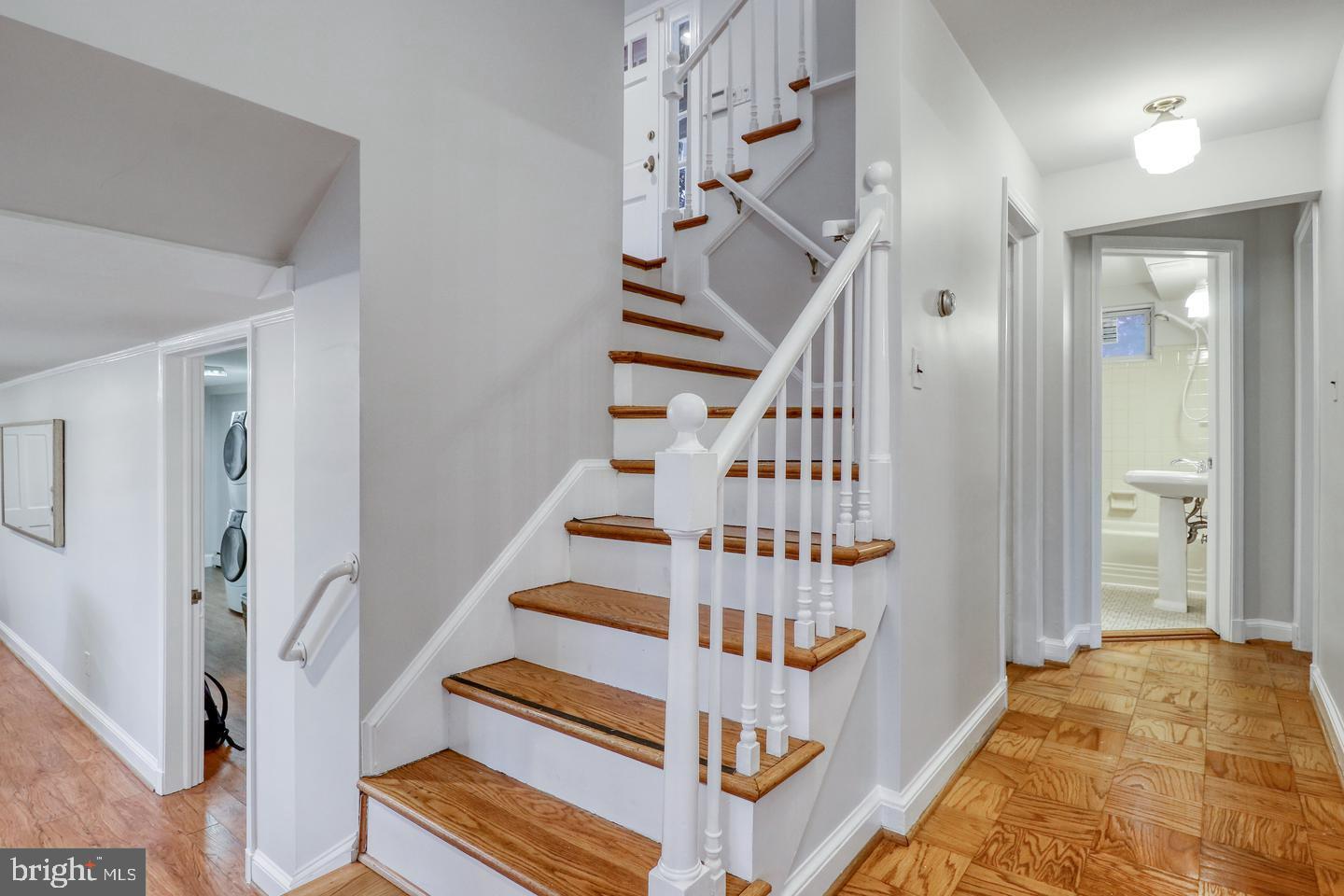 CLEARVIEW MANOR - Residential Lease