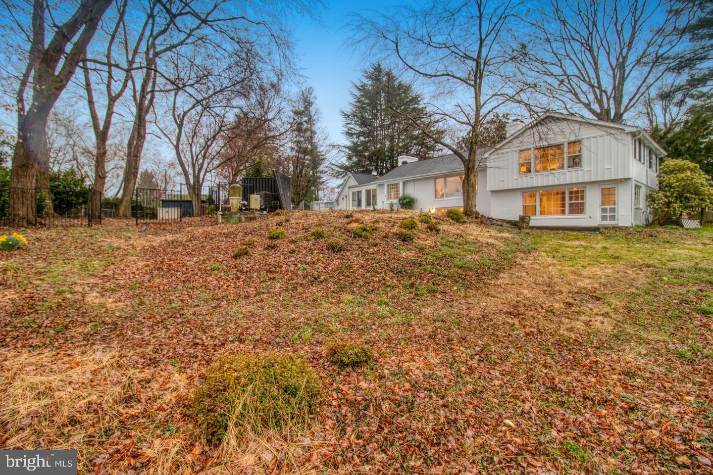 CLEARVIEW MANOR - Residential Lease