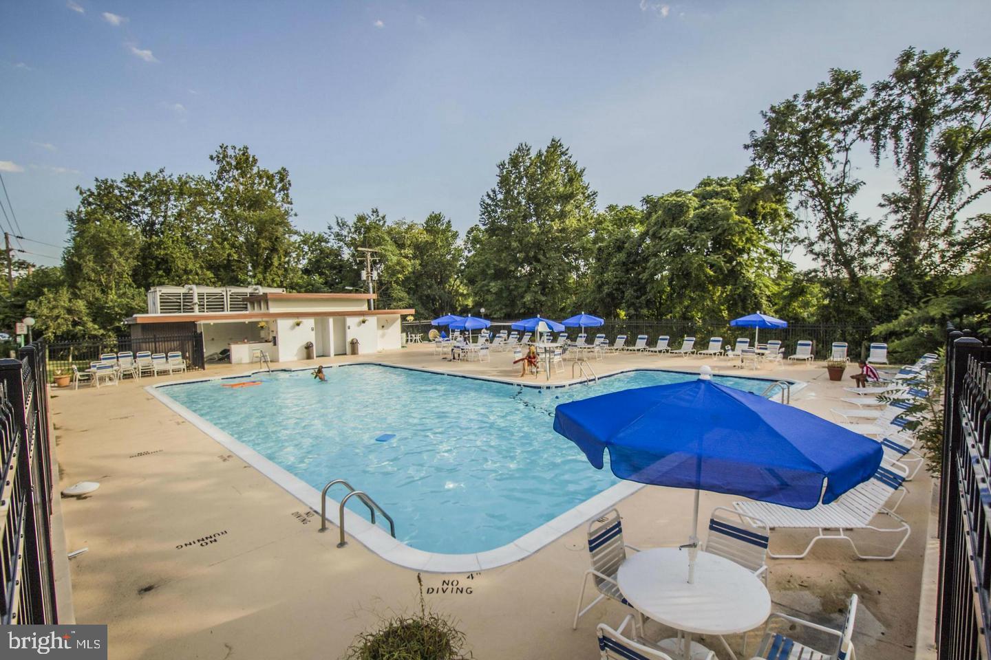 FORTY SIX HUNDRED - Residential Lease