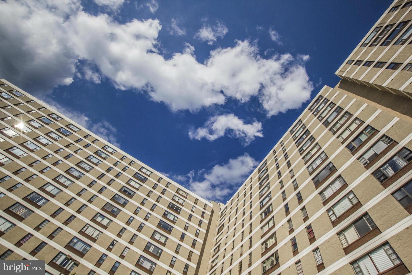 FORTY SIX HUNDRED - Residential Lease