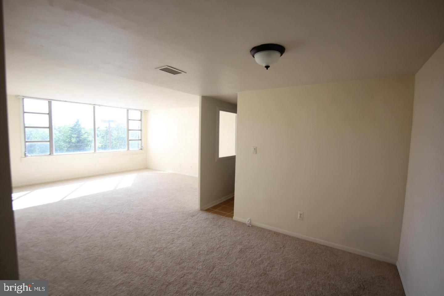 FORTY SIX HUNDRED - Residential Lease