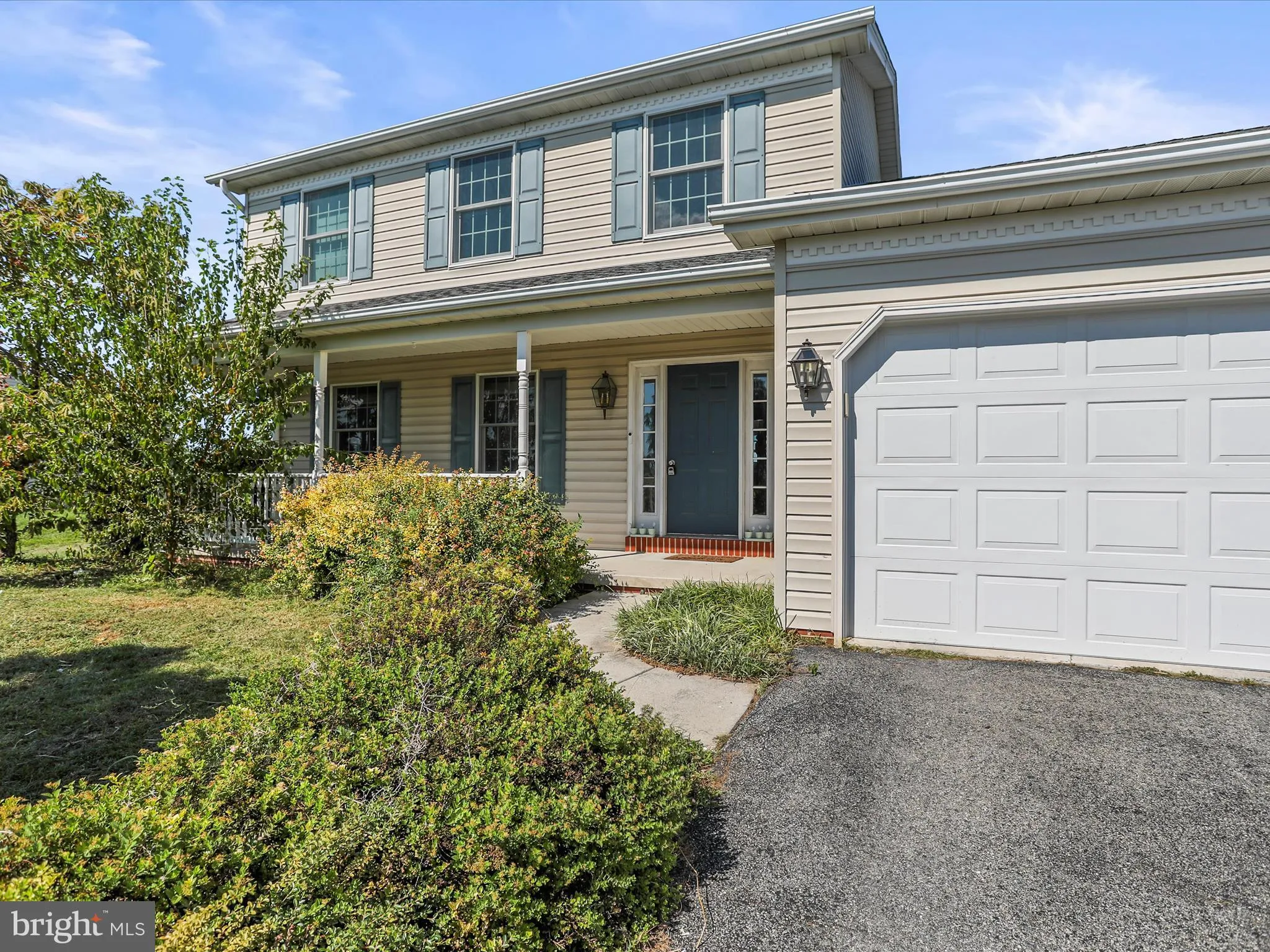 Spring Grove, Pennsylvania 17362, United States, 3 Bedrooms Bedrooms, ,3 BathroomsBathrooms,Residential,Pending,206684