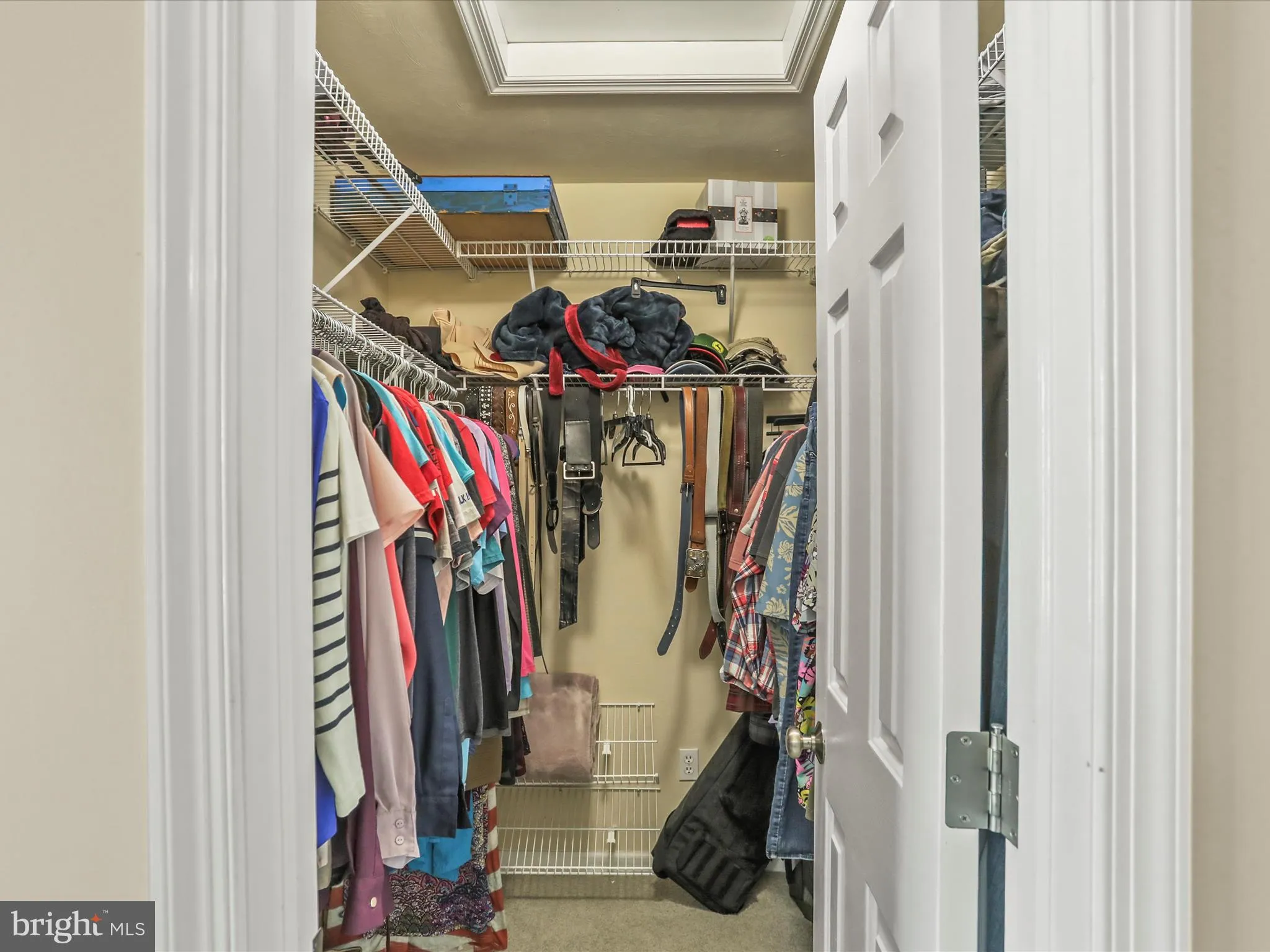 Spring Grove, Pennsylvania 17362, United States, 3 Bedrooms Bedrooms, ,3 BathroomsBathrooms,Residential,Pending,206684