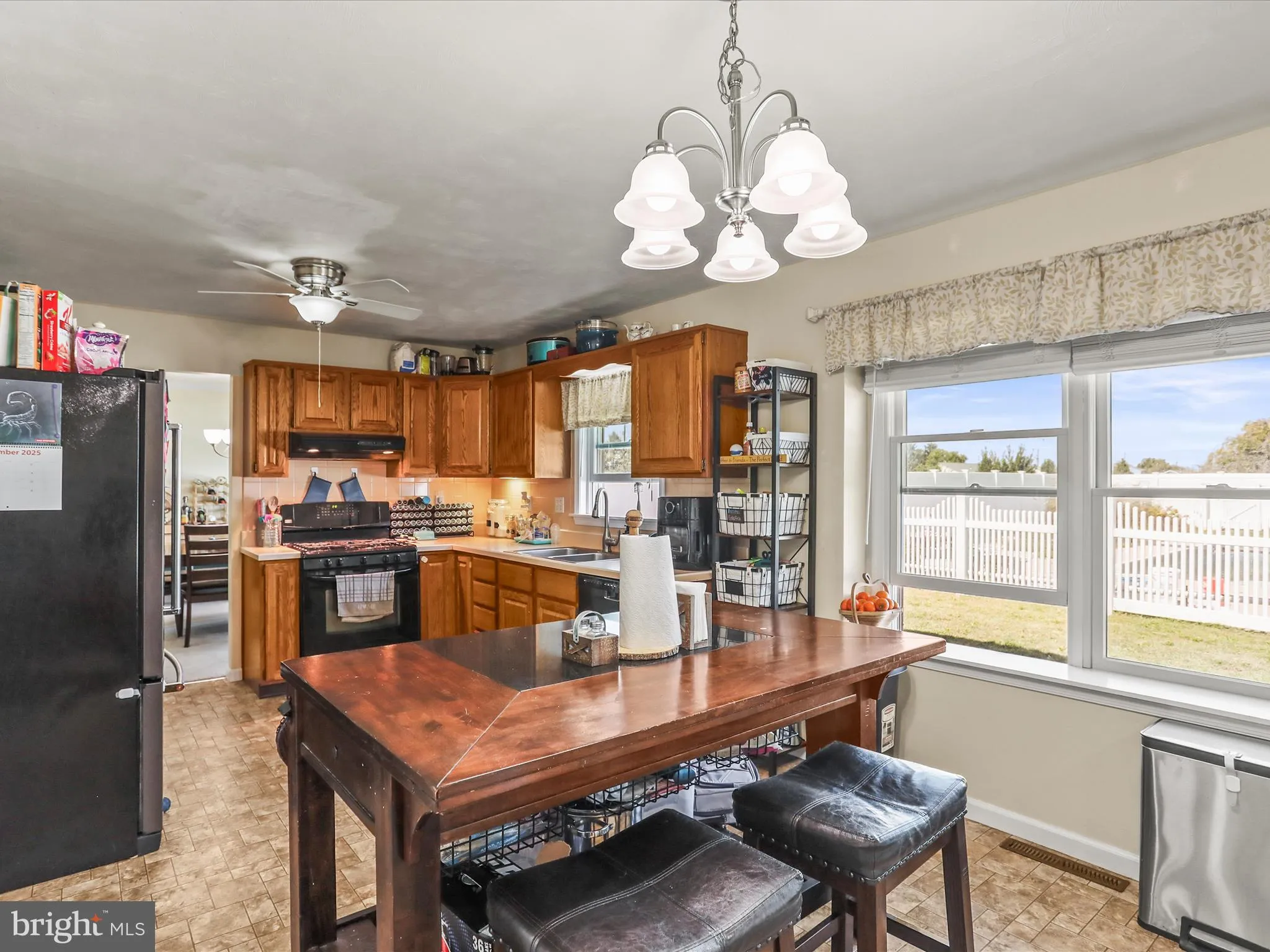 Spring Grove, Pennsylvania 17362, United States, 3 Bedrooms Bedrooms, ,3 BathroomsBathrooms,Residential,Pending,206684