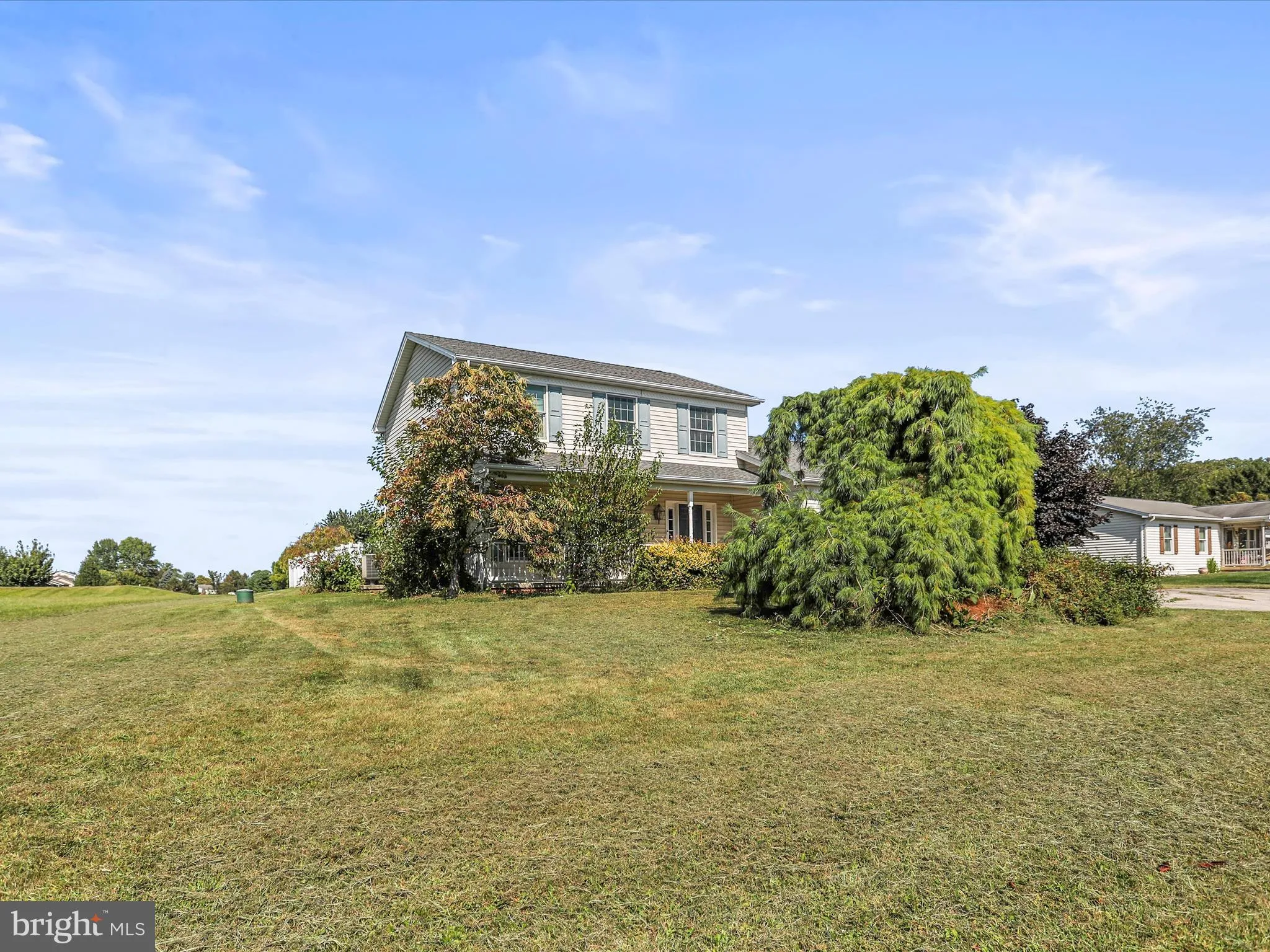 Spring Grove, Pennsylvania 17362, United States, 3 Bedrooms Bedrooms, ,3 BathroomsBathrooms,Residential,Pending,206684