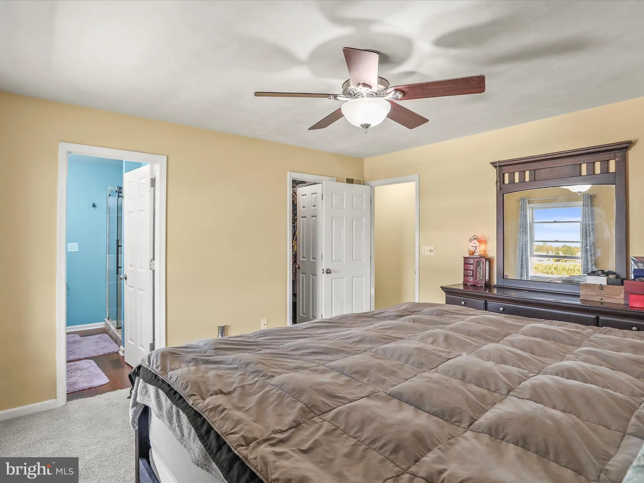 Spring Grove, Pennsylvania 17362, United States, 3 Bedrooms Bedrooms, ,3 BathroomsBathrooms,Residential,Pending,206684