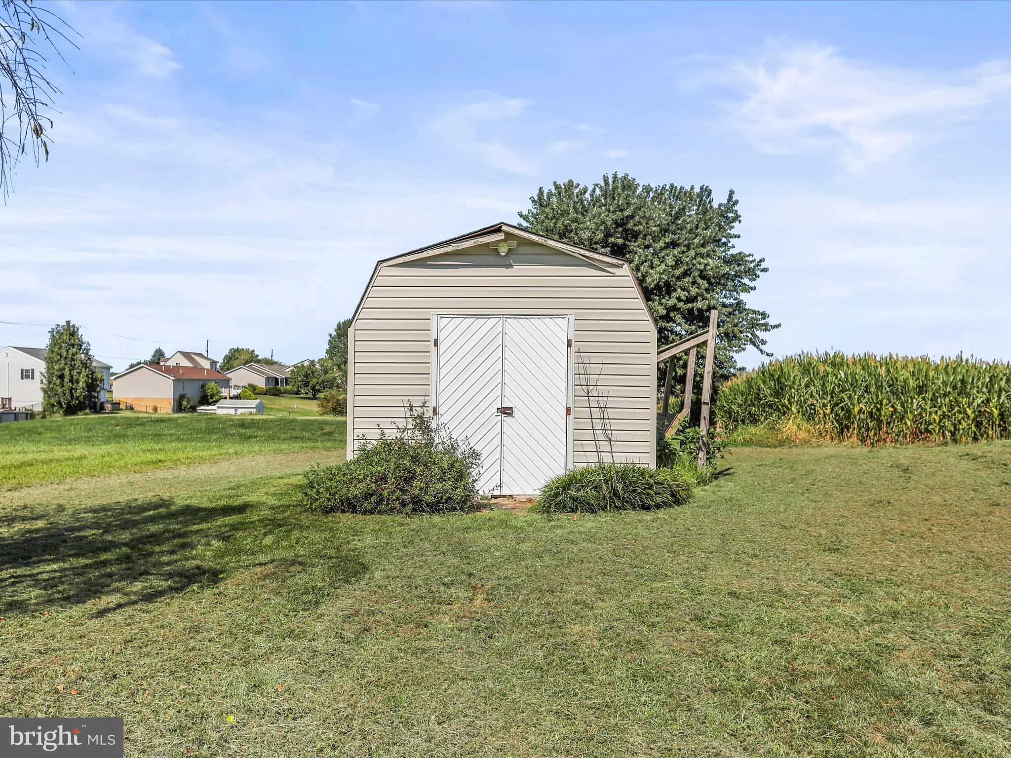 Spring Grove, Pennsylvania 17362, United States, 3 Bedrooms Bedrooms, ,3 BathroomsBathrooms,Residential,Pending,206684