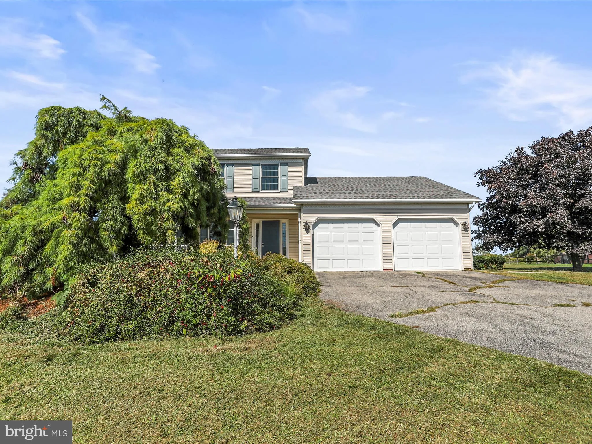 Spring Grove, Pennsylvania 17362, United States, 3 Bedrooms Bedrooms, ,3 BathroomsBathrooms,Residential,Pending,206684