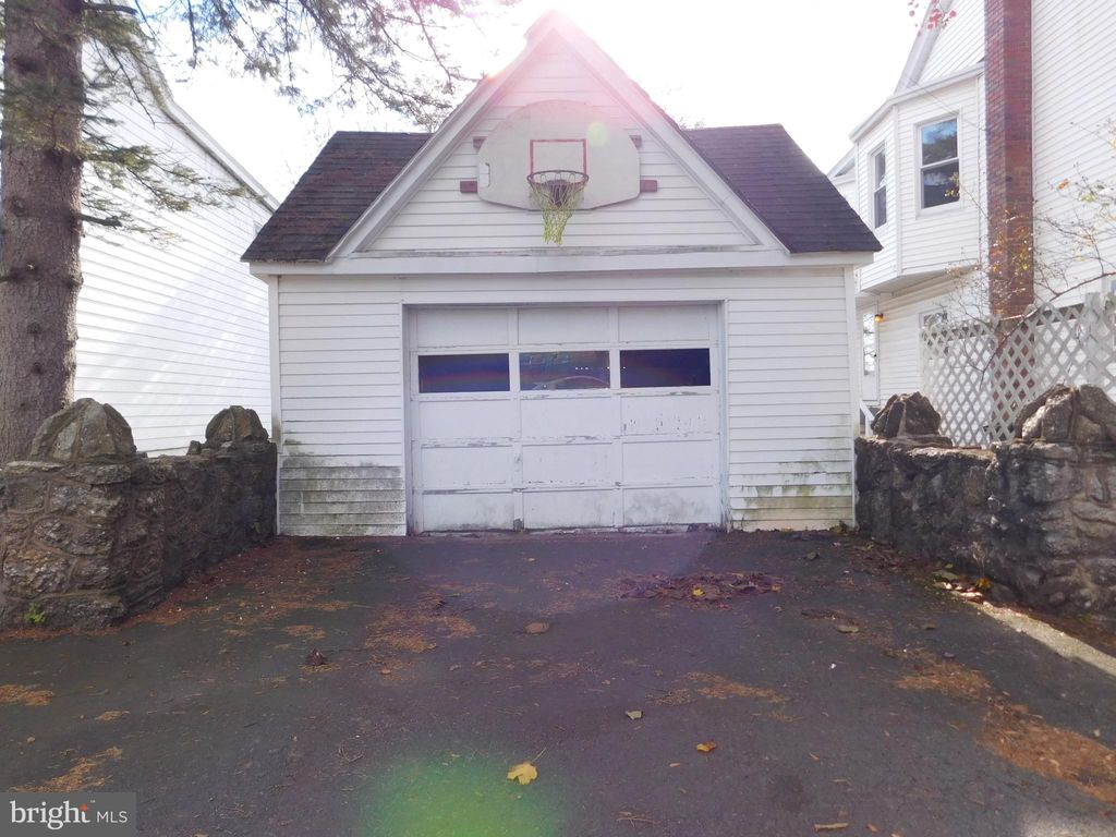 Photo of 432 W Spring Street, FRACKVILLE, PA 17931 (MLS # PASK2024310)