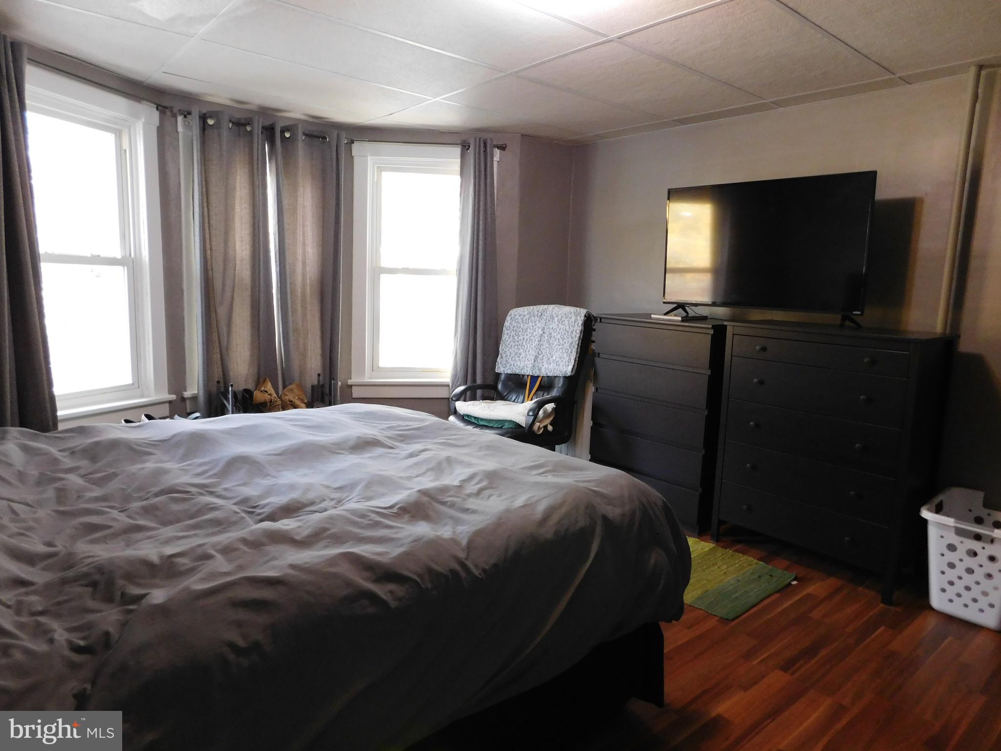 FRACKVILLE - Residential