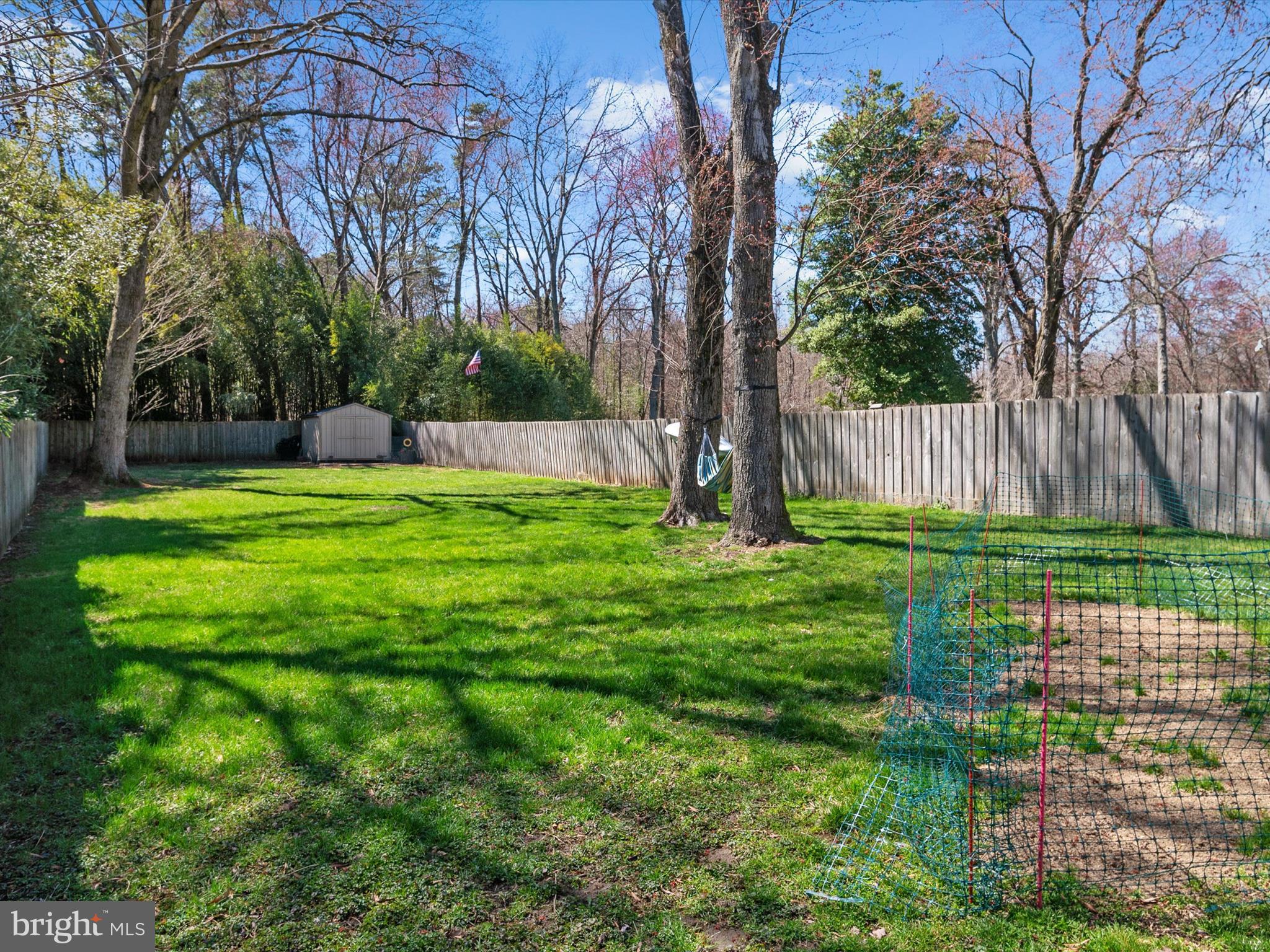 POWHATAN BEACH - Residential