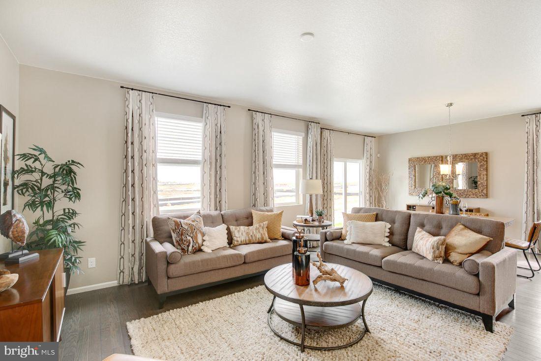 COYOTE RUN - Residential