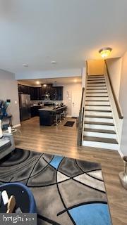 METRO POINTE - Residential