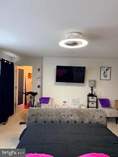 METRO POINTE - Residential