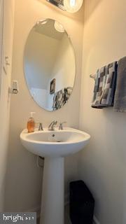 METRO POINTE - Residential