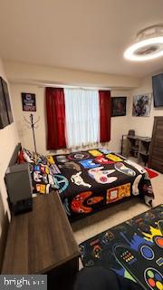 METRO POINTE - Residential