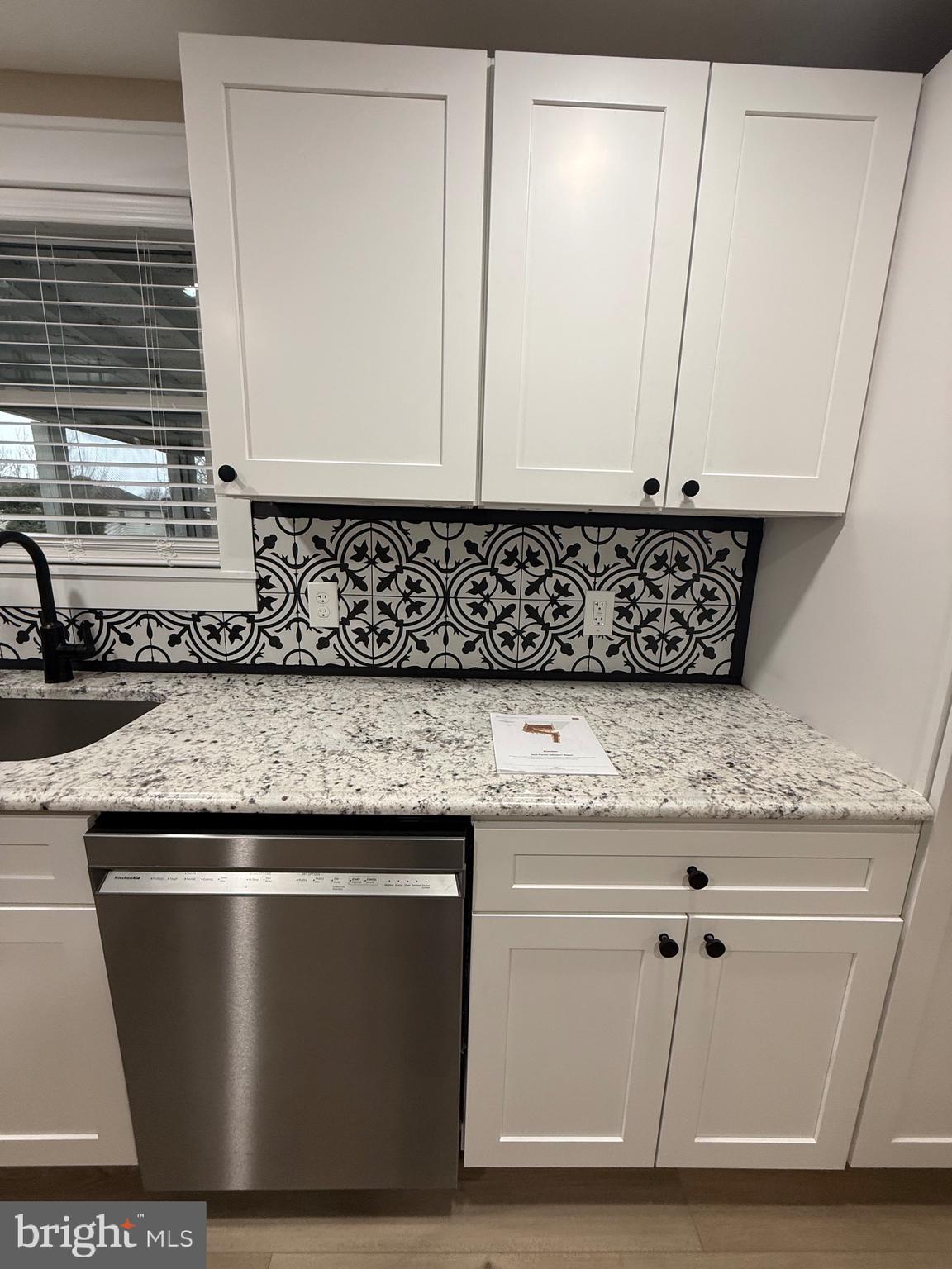 333 E PICCADILLY STREET