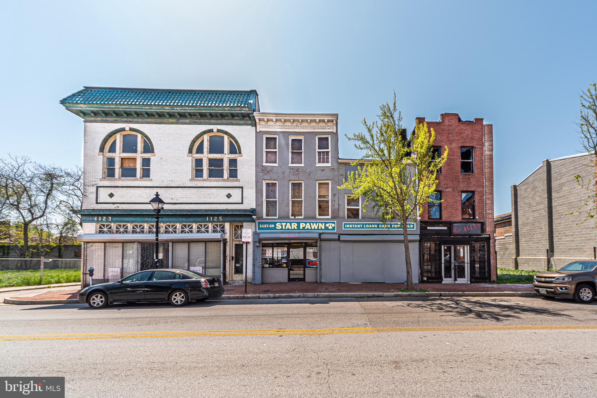 HOLLINS MARKET - Commercial Sale