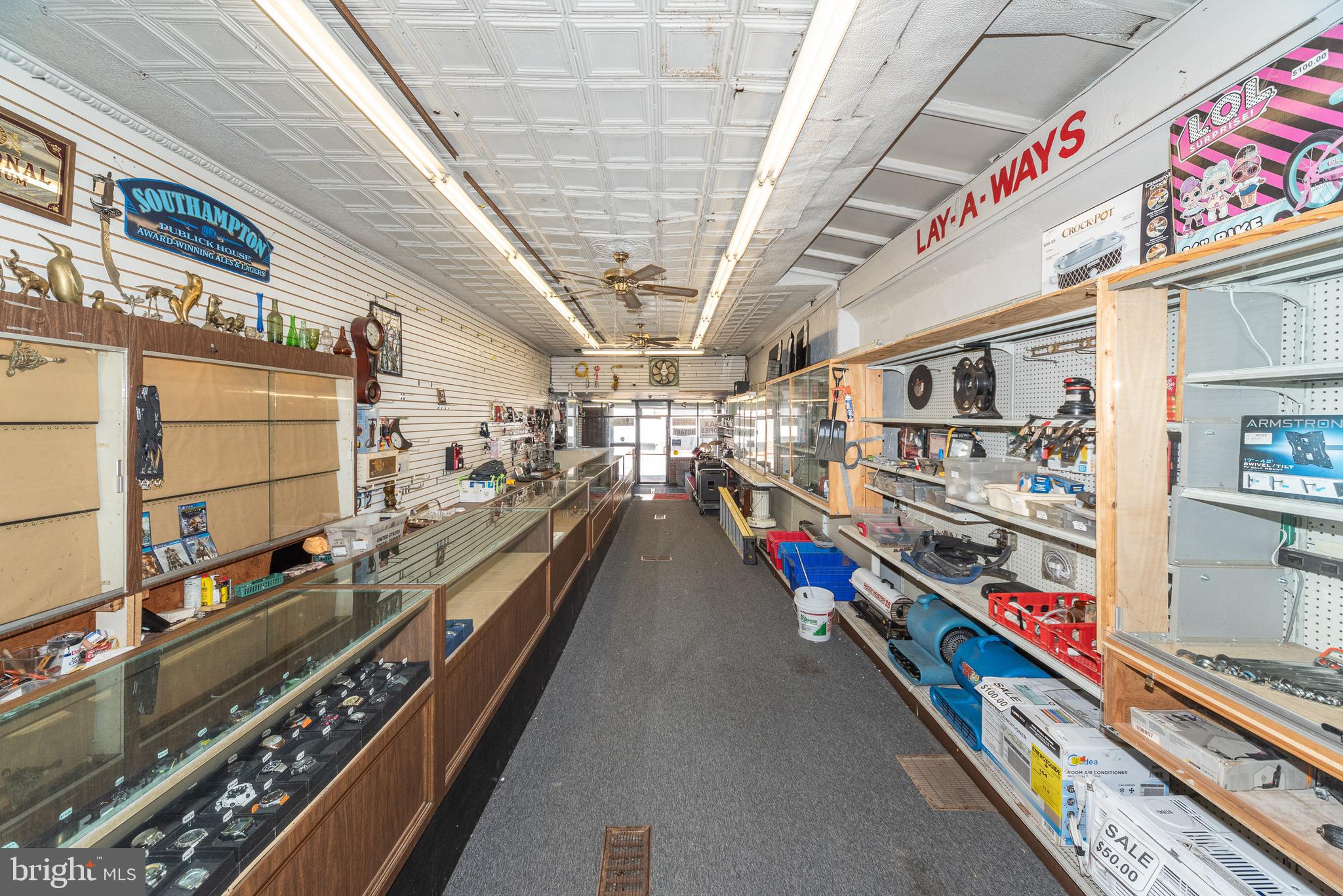 HOLLINS MARKET - Commercial Sale