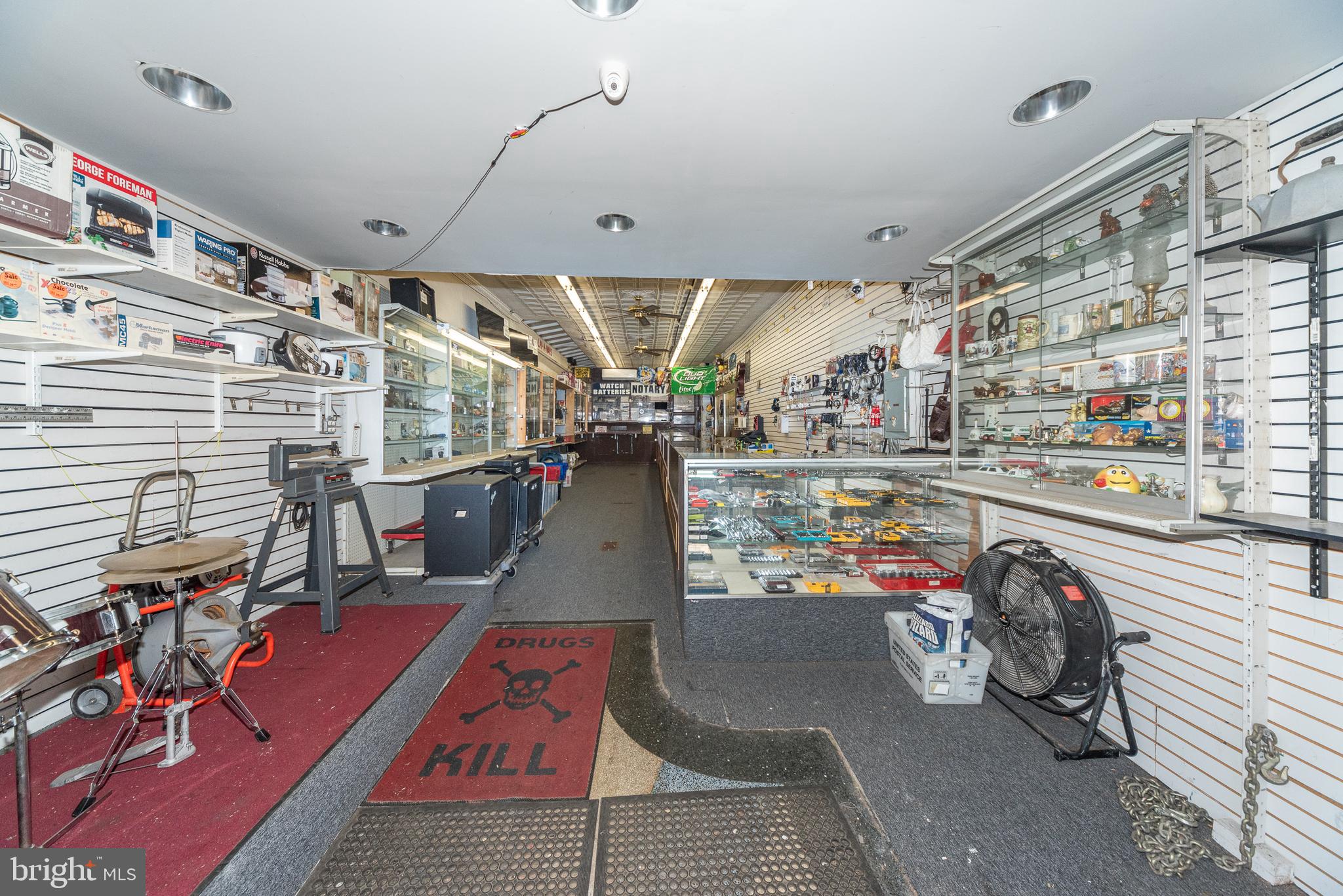 HOLLINS MARKET - Commercial Sale