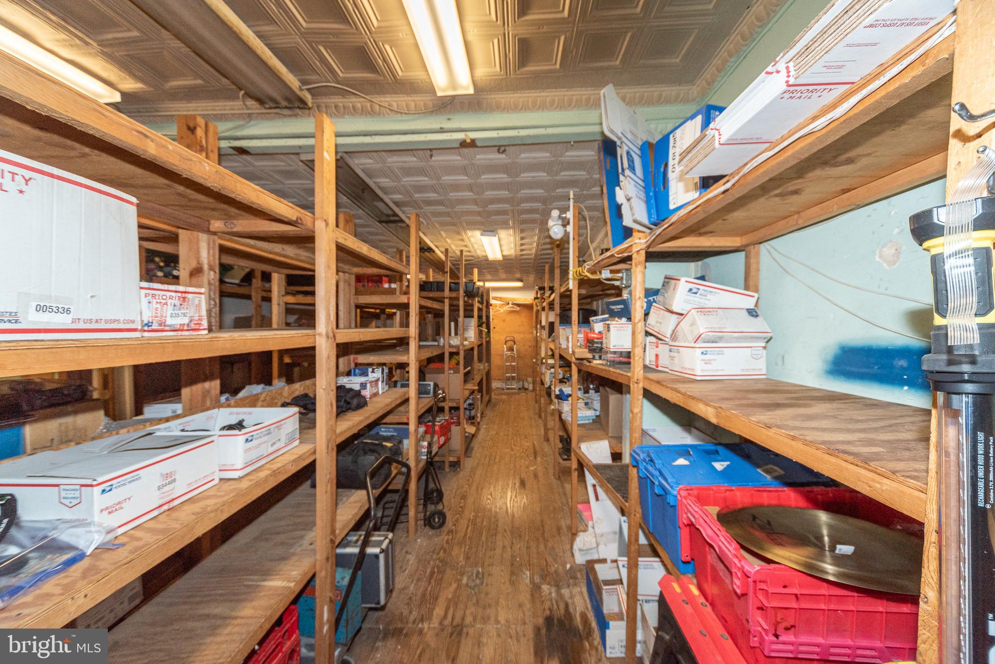 HOLLINS MARKET - Commercial Sale