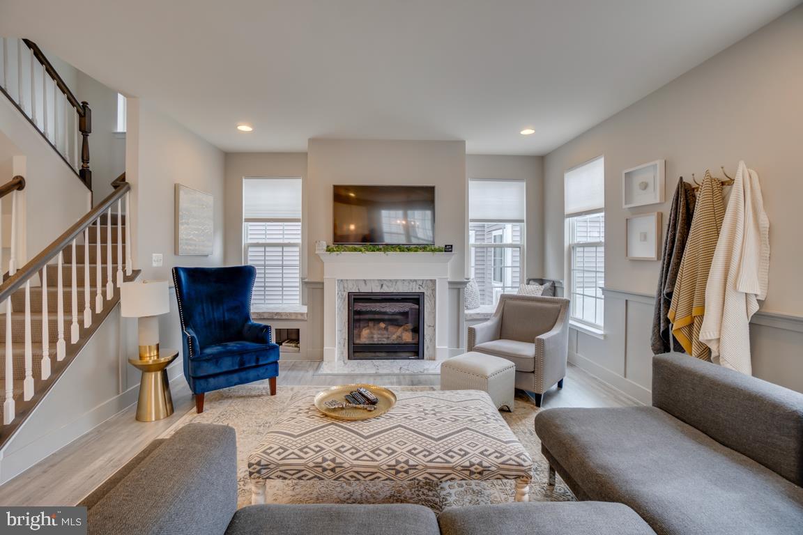 EMBREY MILL - Residential