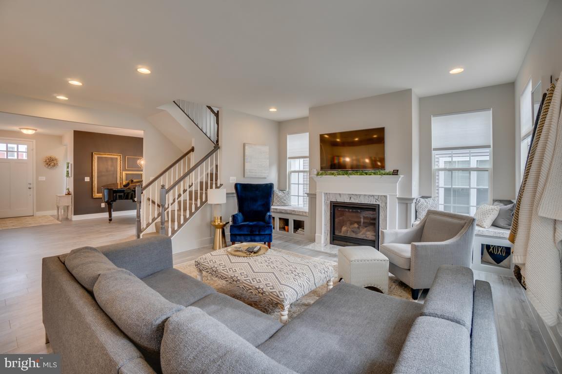 EMBREY MILL - Residential