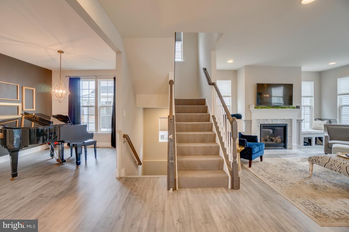 EMBREY MILL - Residential