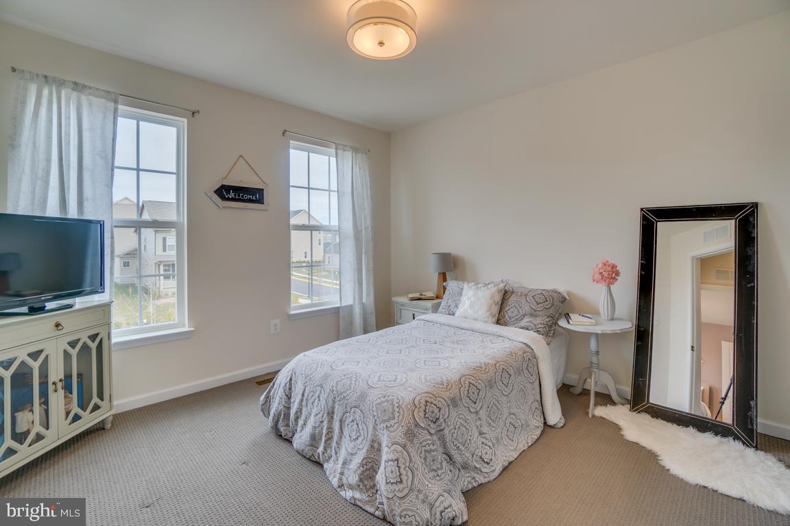 EMBREY MILL - Residential