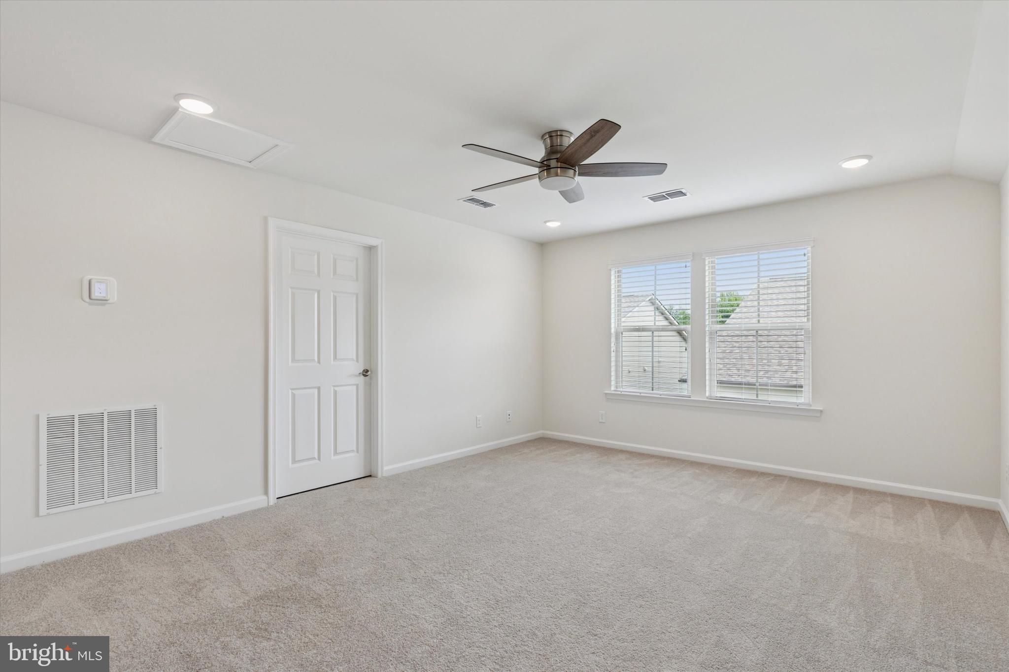 DEL WEBB NORTH PENN - Residential