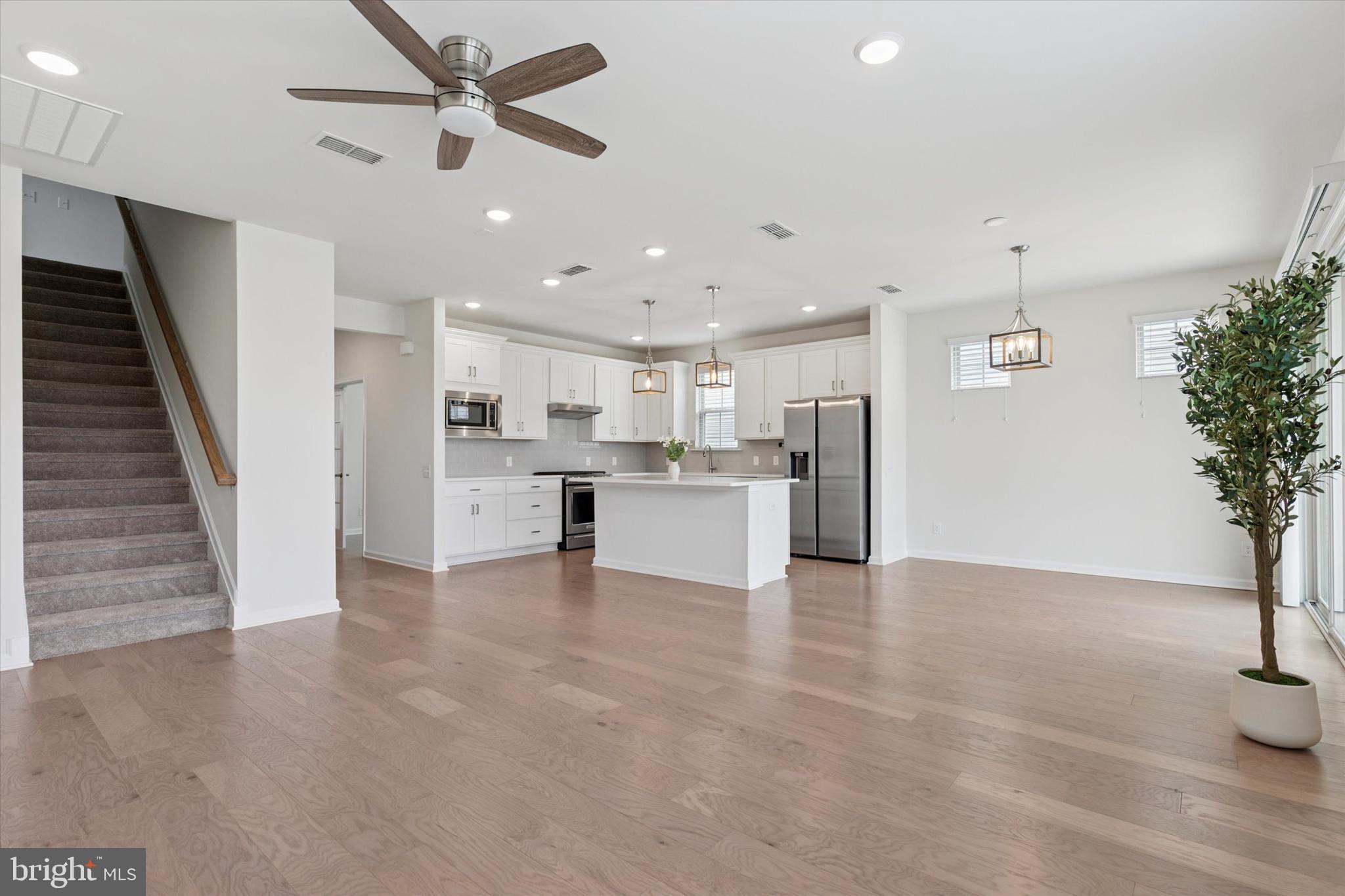 DEL WEBB NORTH PENN - Residential