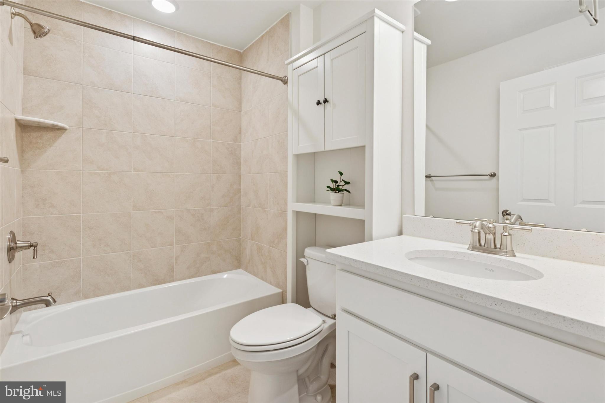 DEL WEBB NORTH PENN - Residential