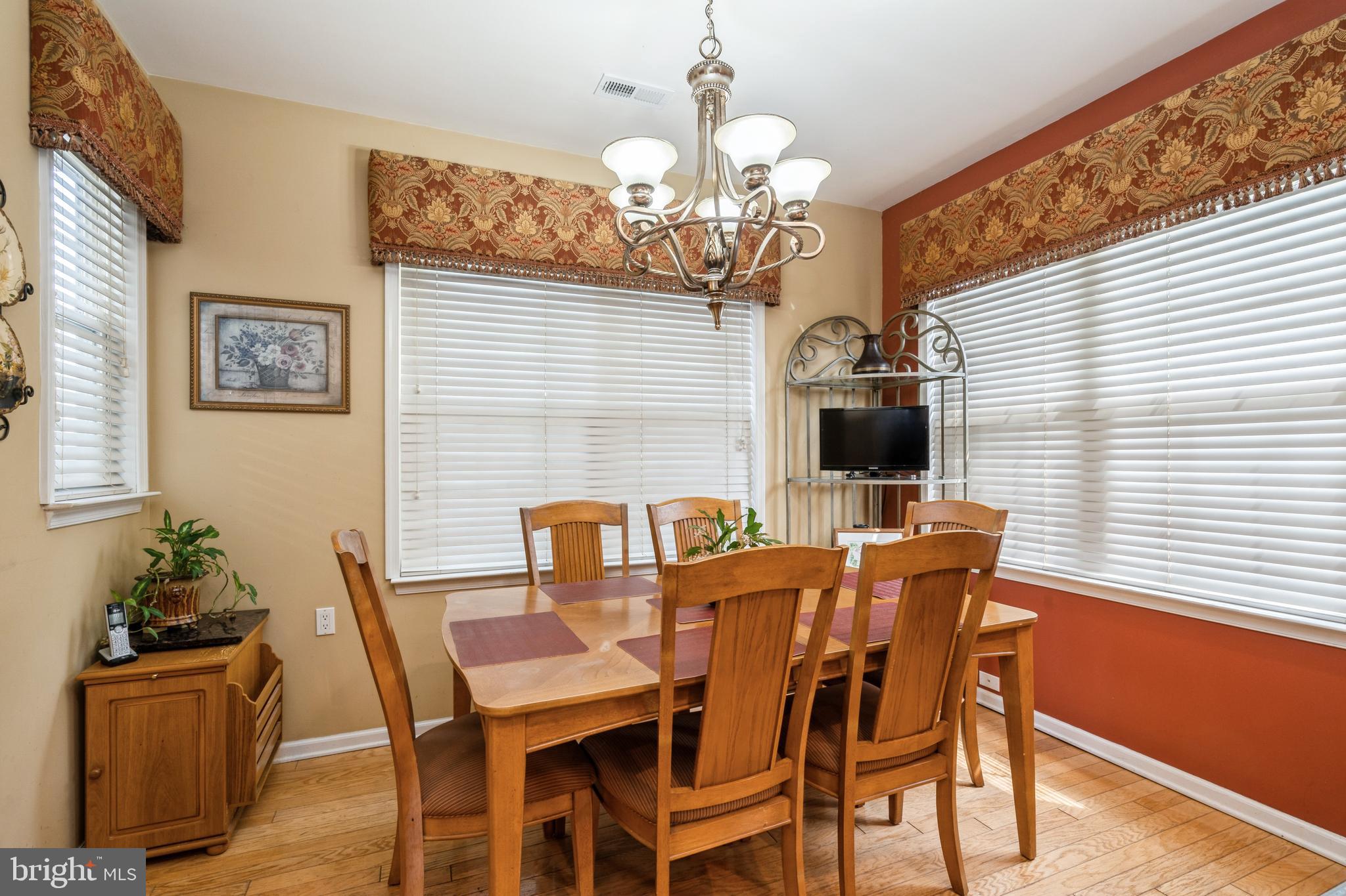 FLOWERS MILL - Residential