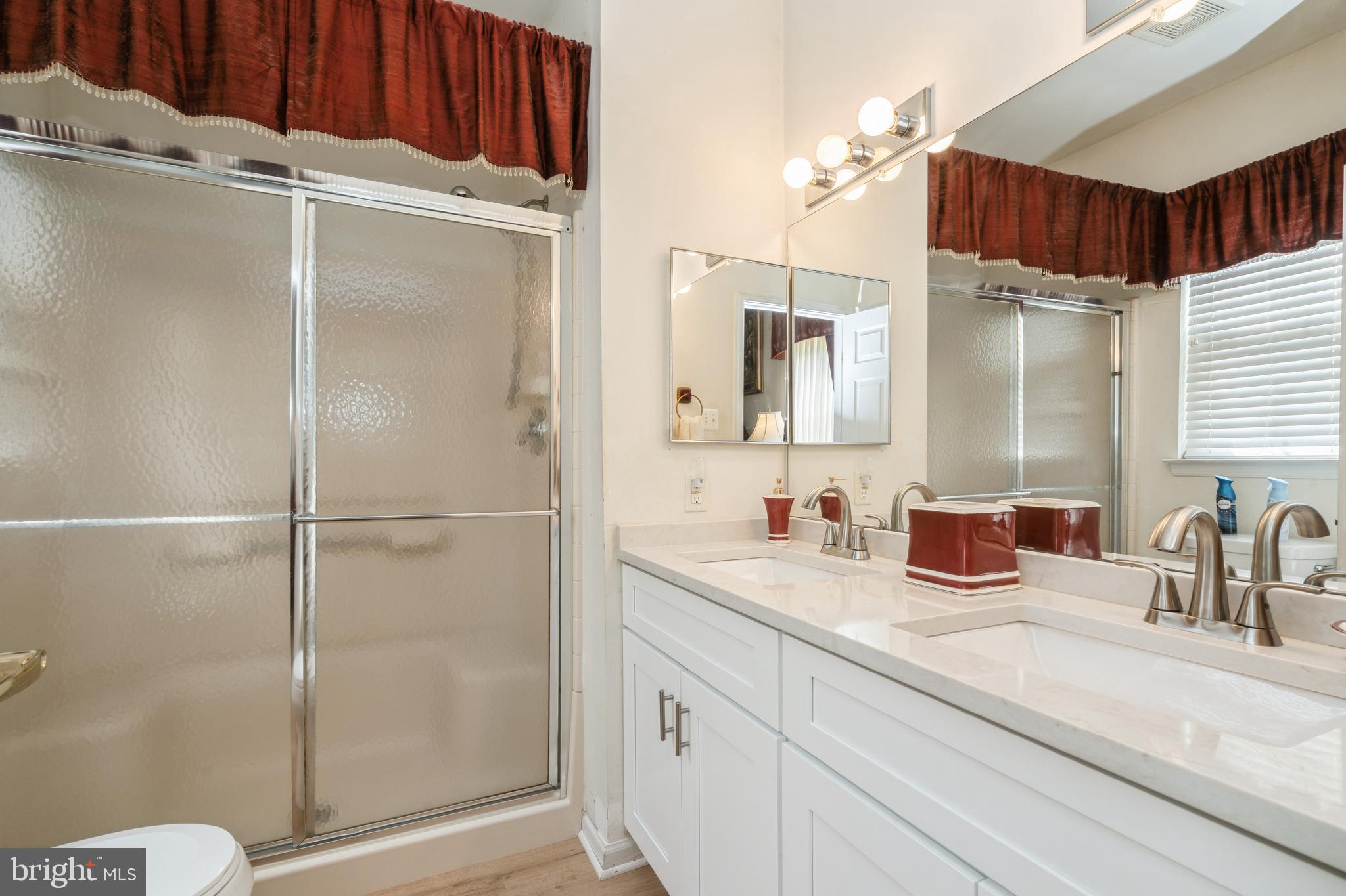 FLOWERS MILL - Residential