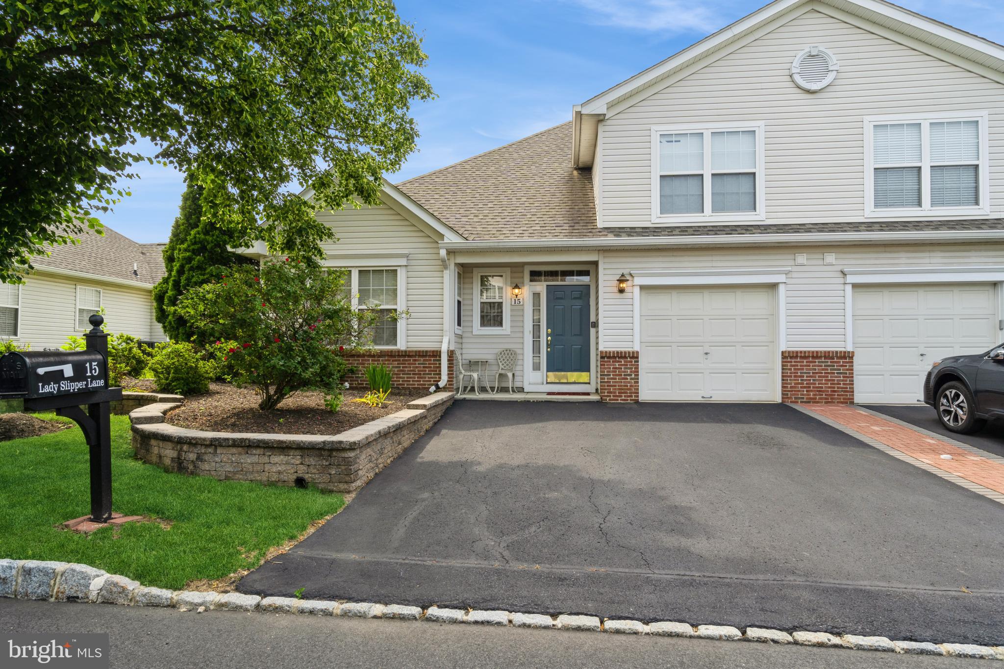 FLOWERS MILL - Residential