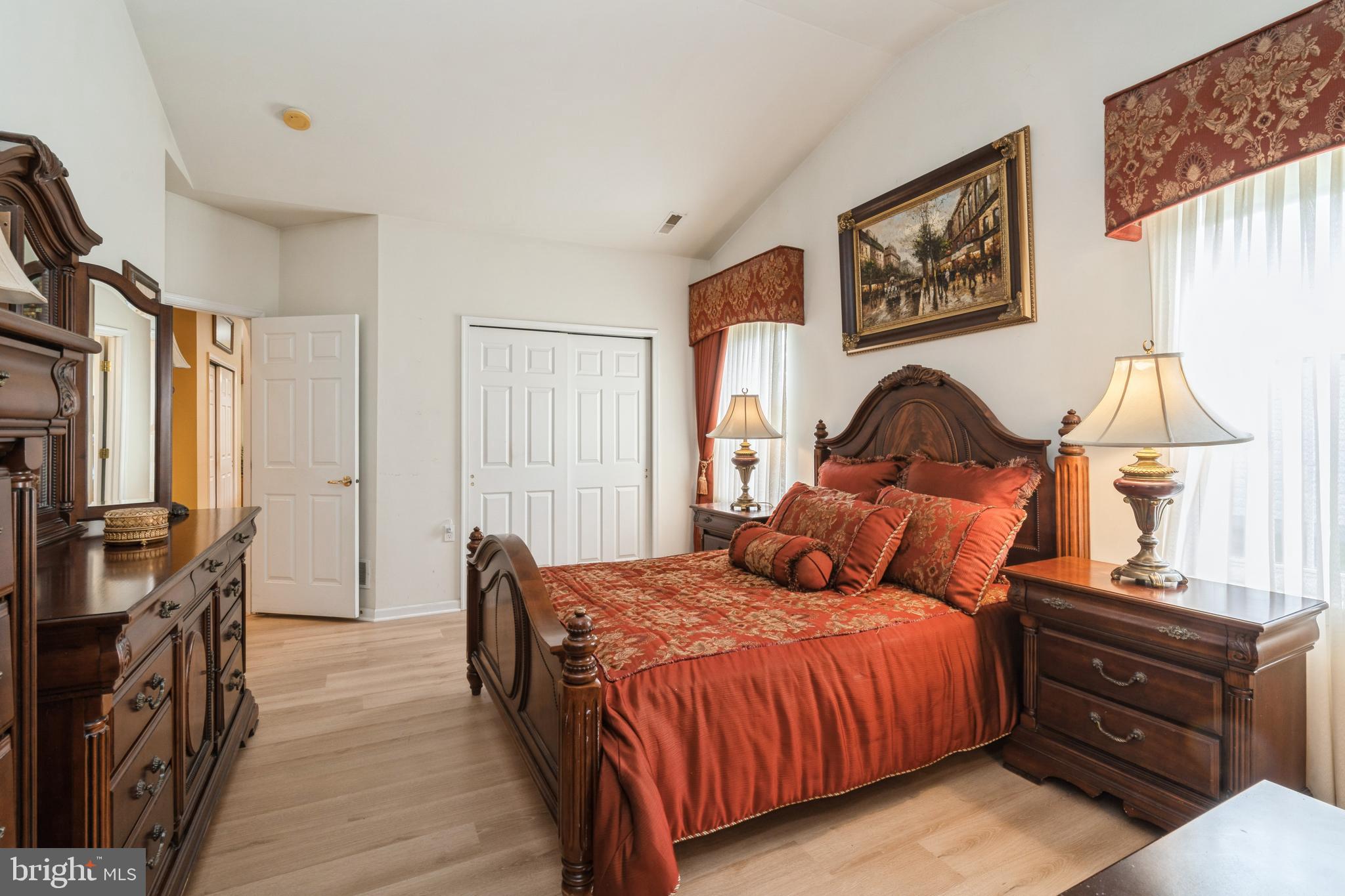 FLOWERS MILL - Residential